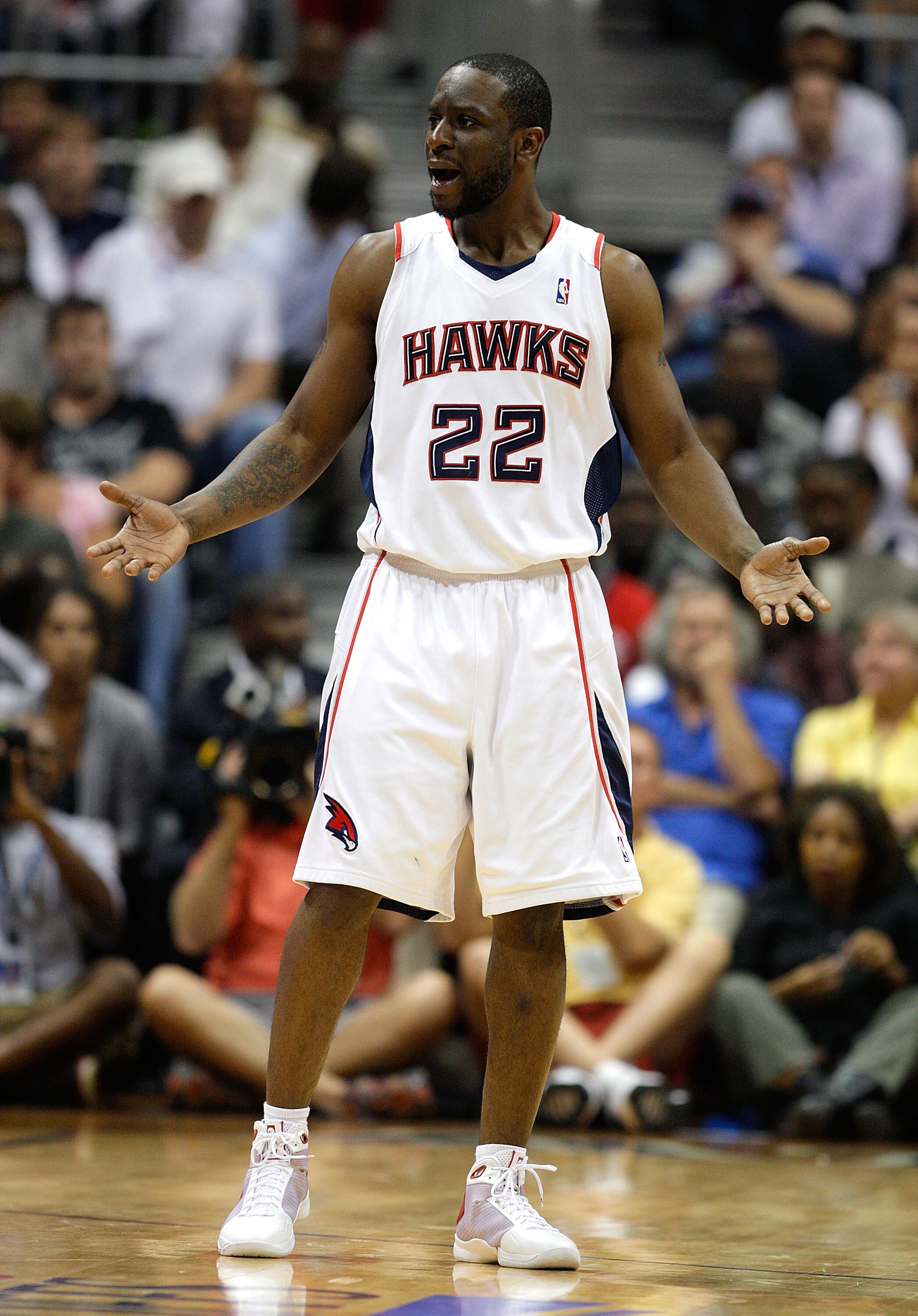 ATLANTA - MAY 11:  Ronald 'Flip' Murray #22 of the Atlanta Hawks reacts to a call during Game Four of the Eastern Conference Semifinals against the Cleveland Cavaliers during the 2009 NBA Playoffs at Philips Arena on May 11, 2009 in Atlanta, Georgia.  NOT