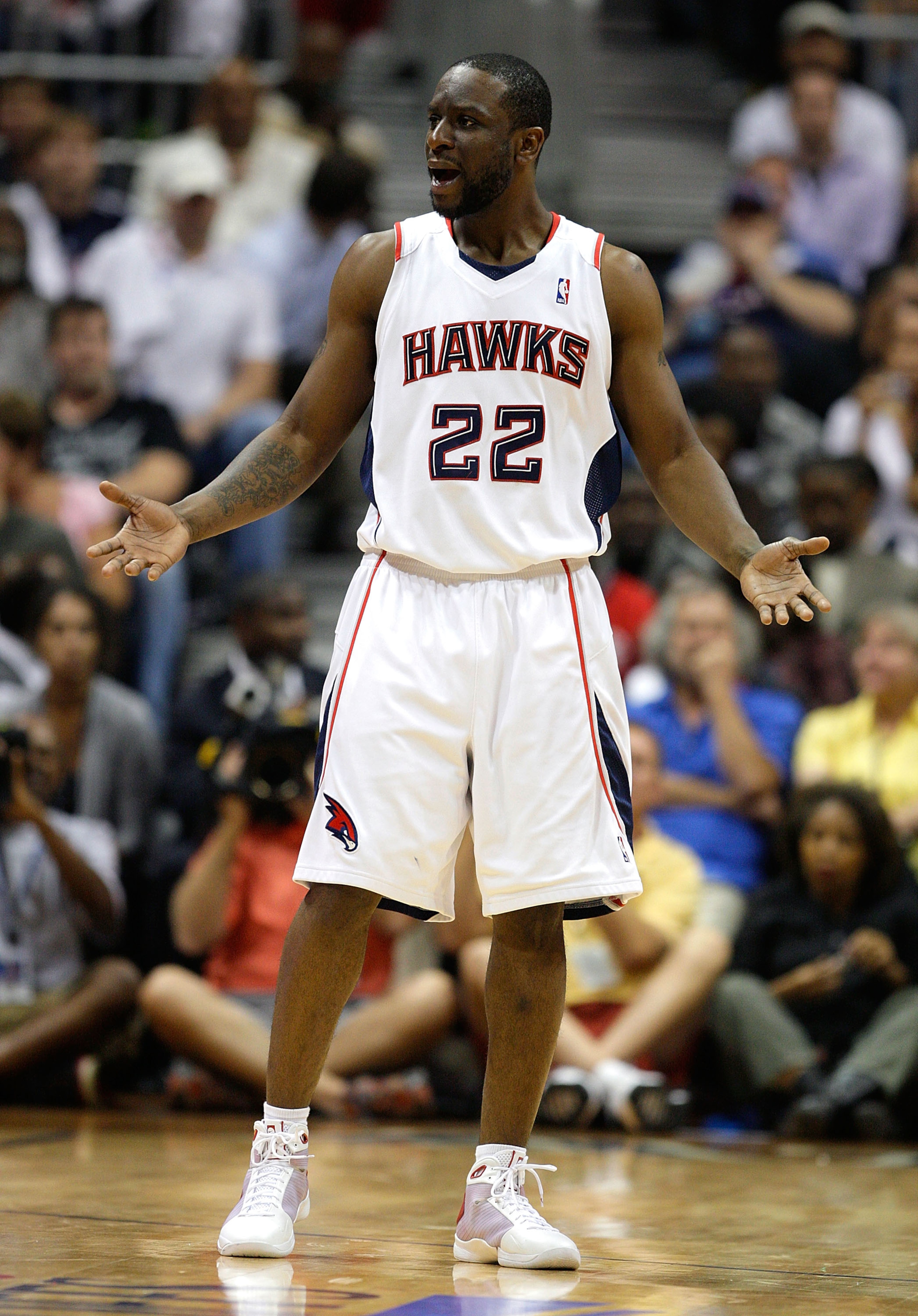 ATLANTA - MAY 11:  Ronald 'Flip' Murray #22 of the Atlanta Hawks reacts to a call during Game Four of the Eastern Conference Semifinals against the Cleveland Cavaliers during the 2009 NBA Playoffs at Philips Arena on May 11, 2009 in Atlanta, Georgia.  NOT