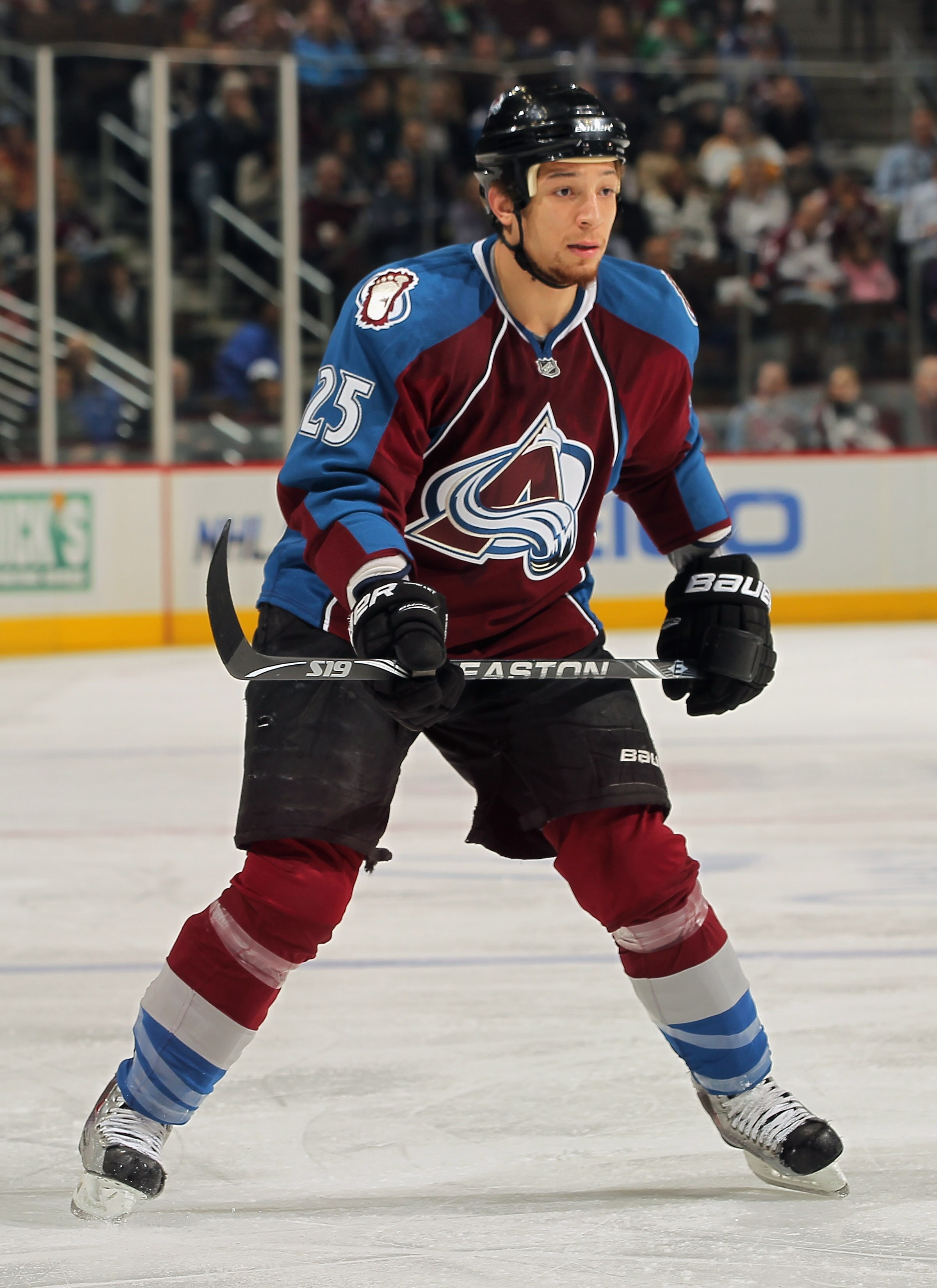DENVER, CO - JANUARY 18:  Chris Stewart #25 of the Colorado Avalanche skates against the Vancouver Canucks at the Pepsi Center on January 18, 2011 in Denver, Colorado. The Avalanche defeated the Canucks 4-3 in overtime.  (Photo by Doug Pensinger/Getty Ima