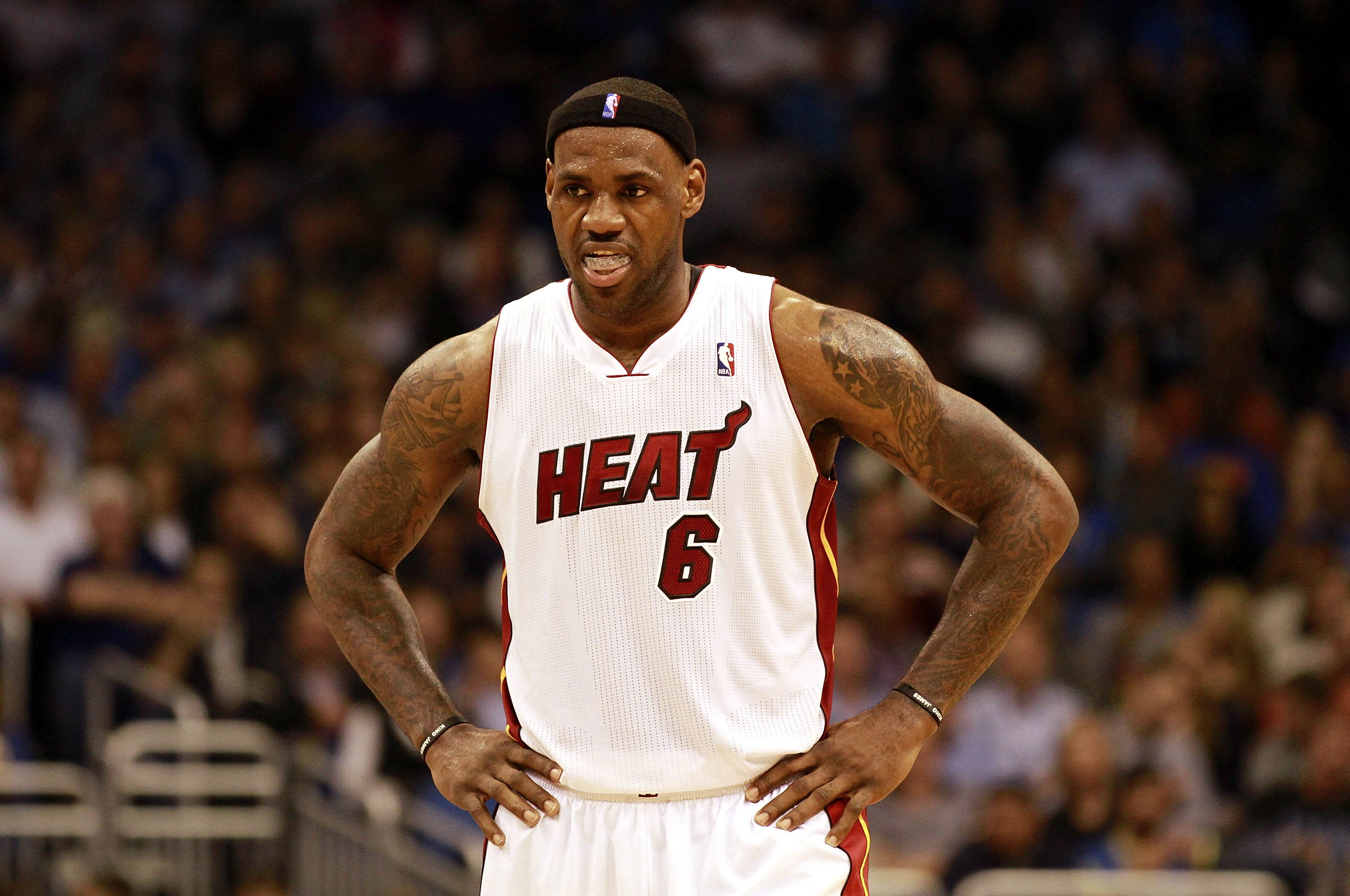 ORLANDO, FL - FEBRUARY 03:  Forward LeBron James #6 of the Miami Heat against the Orlando Magic at Amway Arena on February 3, 2011 in Orlando, Florida. NOTE TO USER: User expressly acknowledges and agrees that, by downloading and or using this photograph,