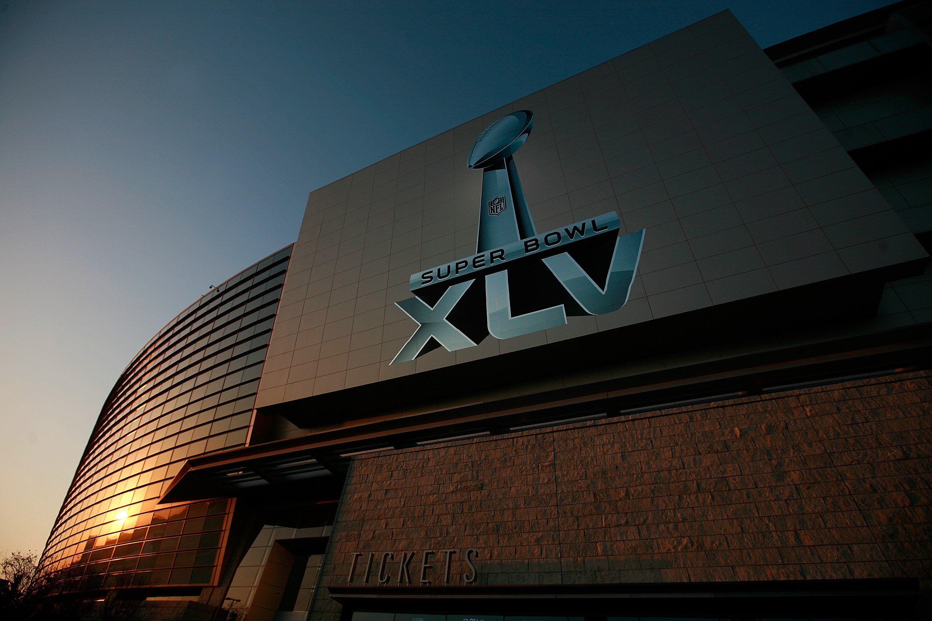 ARLINGTON, TX - JANUARY 30:  The logo for Super Bowl XLV outside of Cowboys Stadium on January 30, 2011 in Arlington, Texas. Cowboys Stadium will host Super Bowl XLV on February 6, 2011 between the Pittsburgh Steelers and the Green Bay Packers in Arlingto
