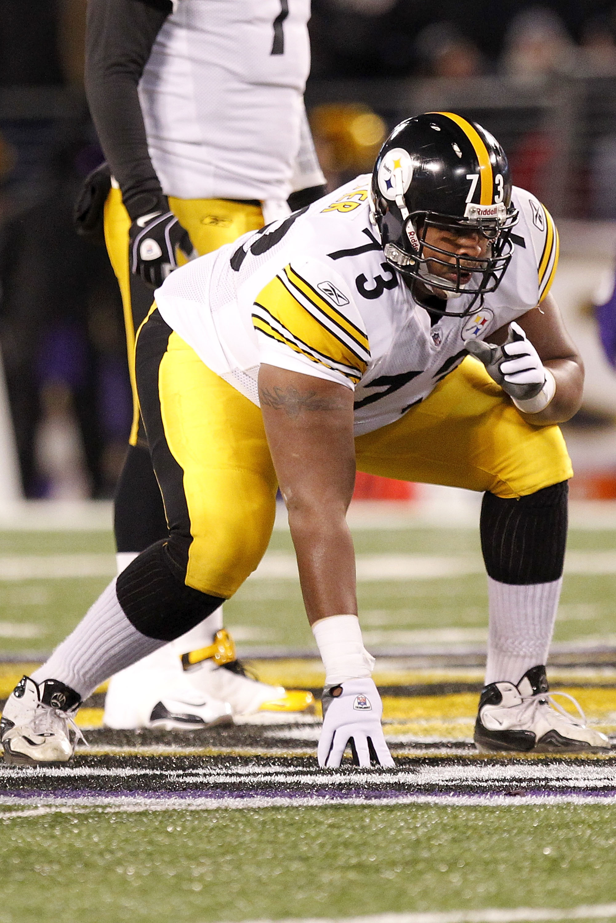 BALTIMORE, MD - DECEMBER 05:  Ramon Foster #73 of the Pittsburgh Steelers lines up against the Baltimore Ravens at M&T Bank Stadium on December 5, 2010 in Baltimore, Maryland.  (Photo by Geoff Burke/Getty Images)