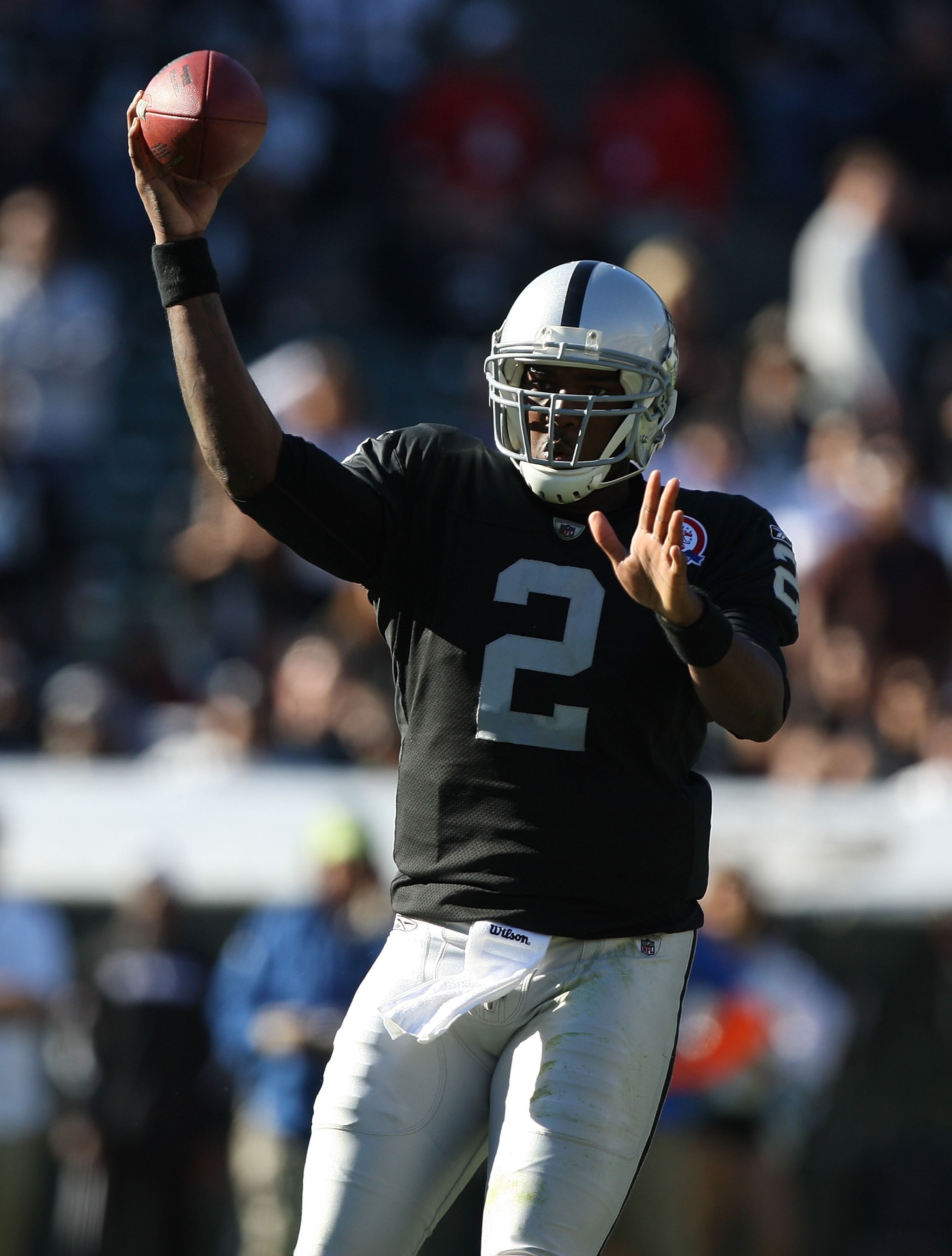 OAKLAND, CA - NOVEMBER 15:  JaMarcus Russell #2 of the Oakland Raiders passes against the Kansas City Chiefs during an NFL game at Oakland-Alameda County Coliseum on November 15, 2009 in Oakland, California.  (Photo by Jed Jacobsohn/Getty Images)