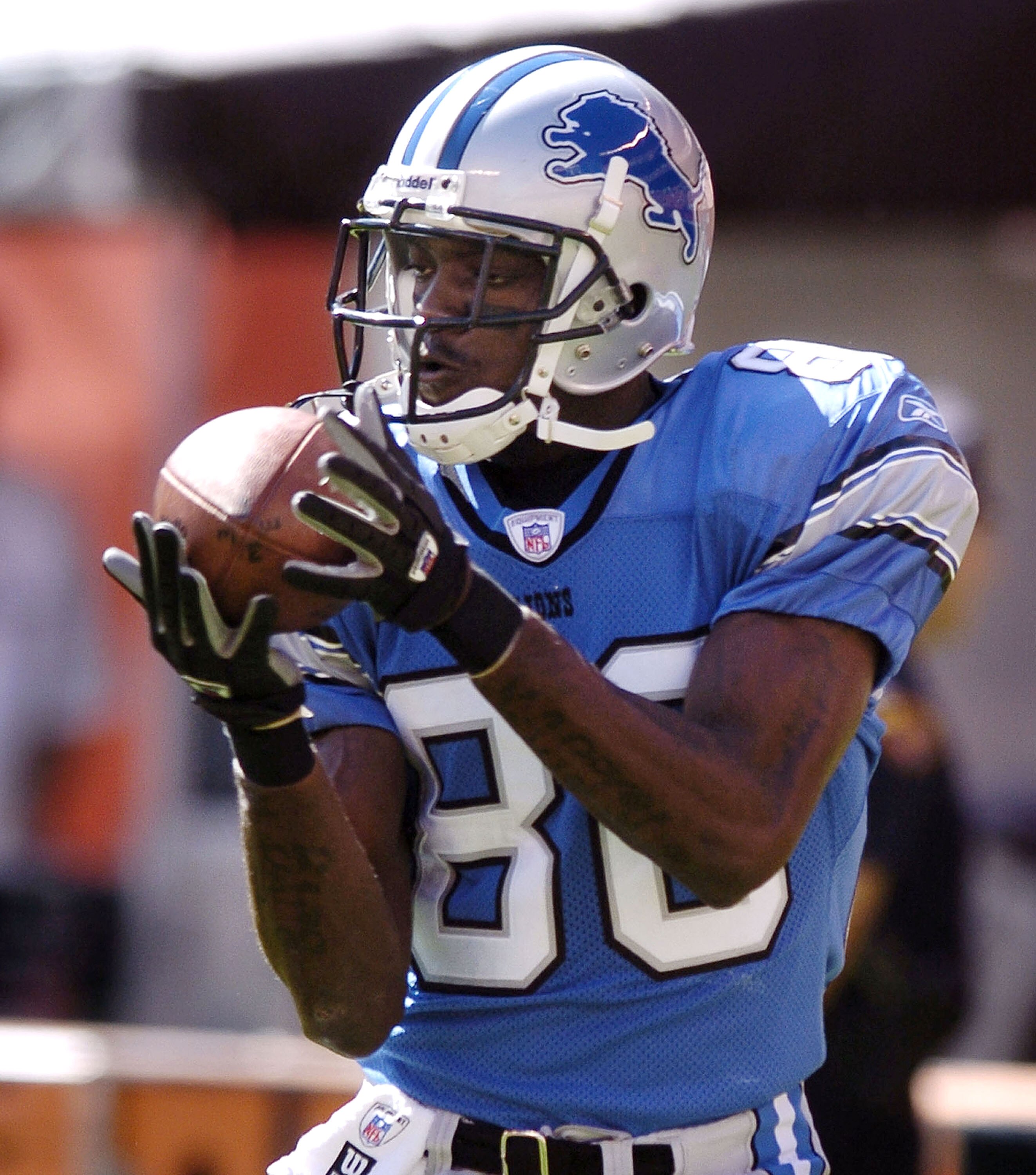 CLEVELAND - AUGUST 21:  Wide receiver Charles Rogers #80 of the Detroit Lions during warmups before the game with the Cleveland Browns on August 21, 2004 at Cleveland Browns Stadium in Cleveland, Ohio. Cleveland defeated Detroit 17-10.  (Photo by David Ma