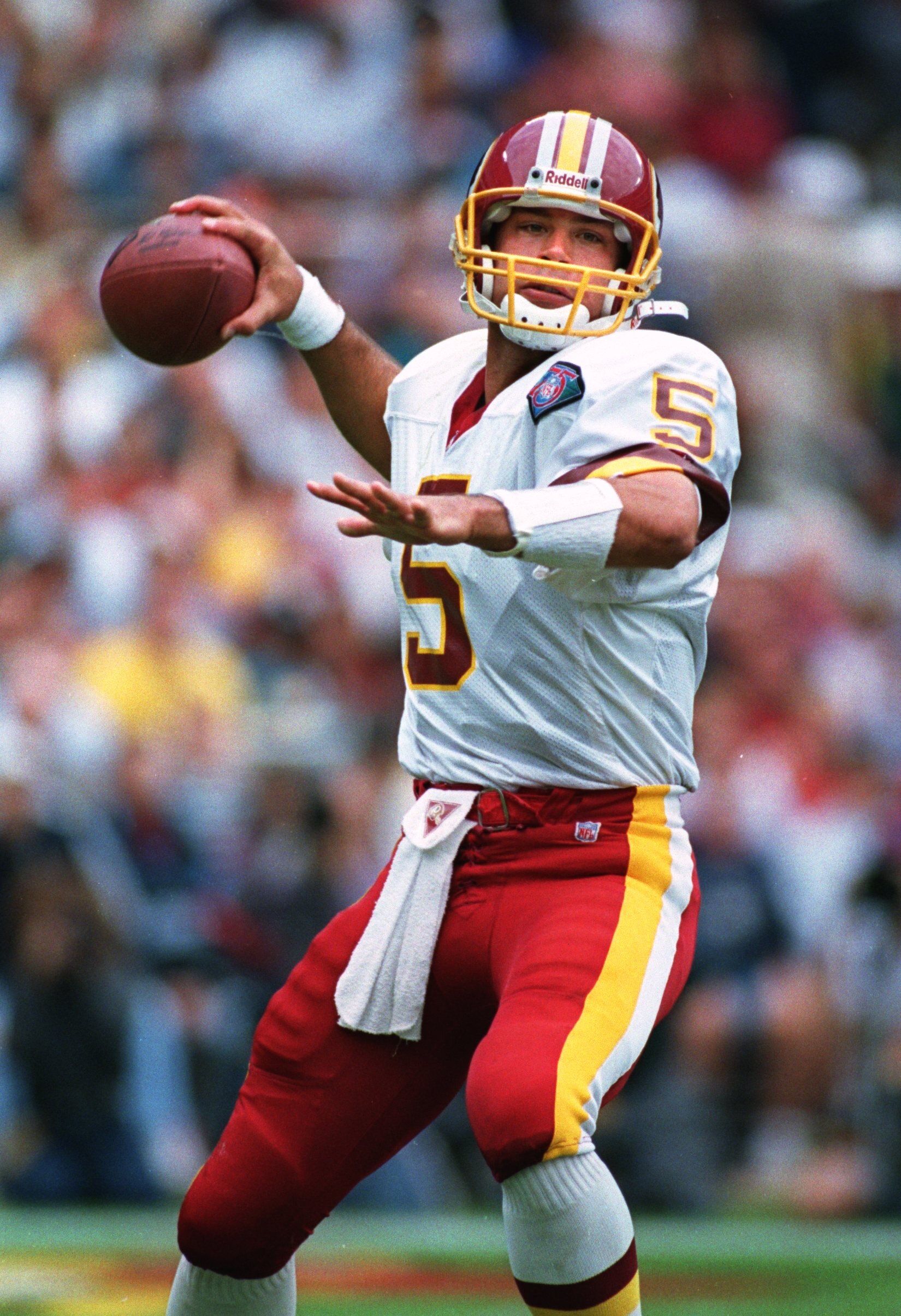 2 Oct 1994: Quarterback Heath Shuler of the Washington Red Skins in action during the Redskins 34-7 loss to the Dallas Cowboys at RFK Stadium in Washington, D.C.