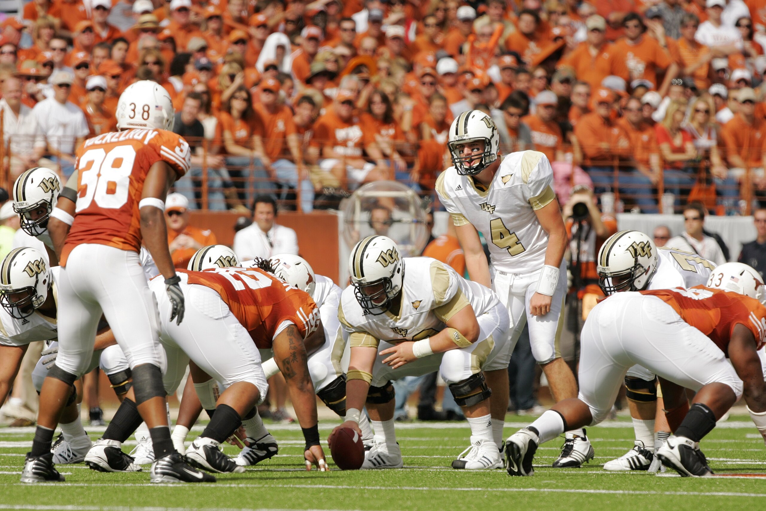 AUSTIN, TX - NOVEMBER 07:  Quarterback Rob Calabrese #4 of the UCF Knights prepares to run a play against the Texas Longhorns on November 7, 2009 at Darrell K Royal - Texas Memorial Stadium in Austin, Texas.  Texas won 35-3.  (Photo by Brian Bahr/Getty Im