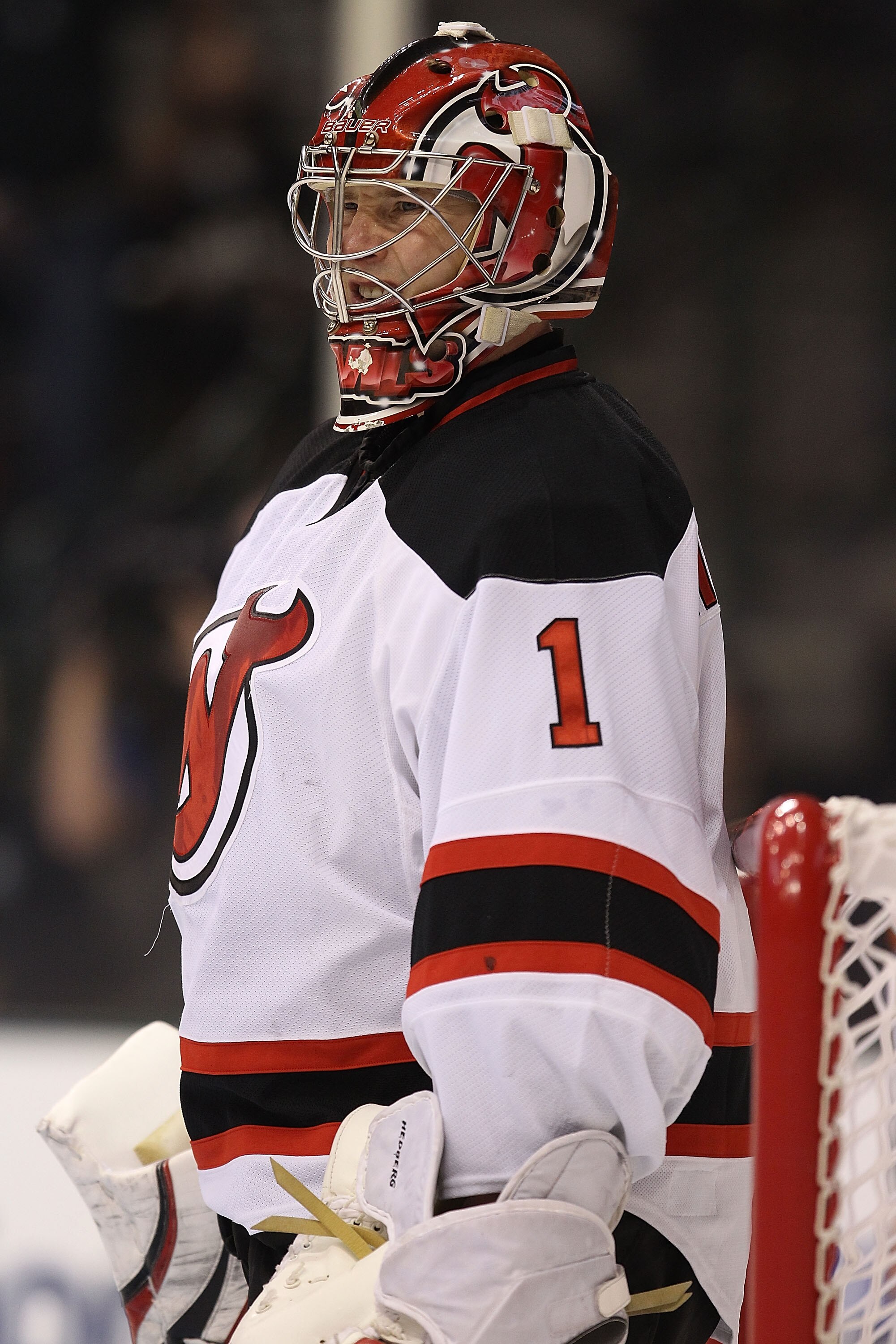 DALLAS, TX - FEBRUARY 22:  Goaltender Johan Hedberg #1 of the New Jersey Devils at American Airlines Center on February 22, 2011 in Dallas, Texas.  (Photo by Ronald Martinez/Getty Images)