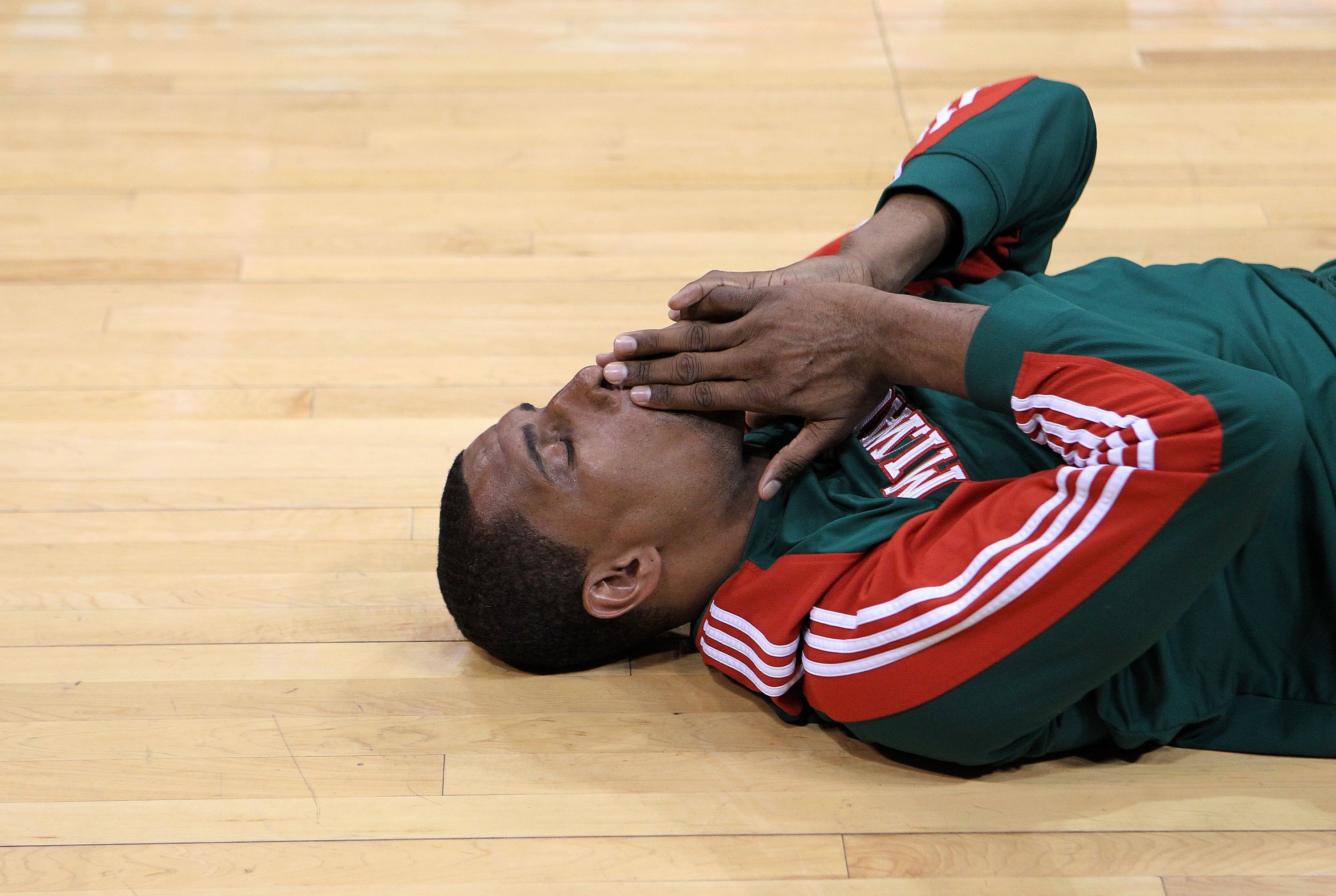 ATLANTA - MAY 2:  Forward Kurt Thomas #40 of the Milwaukee Bucks takes a deep breath while stretching before Game Seven of the Eastern Conference Quarterfinals between the Milwaukee Bucks and the Atlanta Hawks during the 2010 NBA Playoffs at Philips Arena