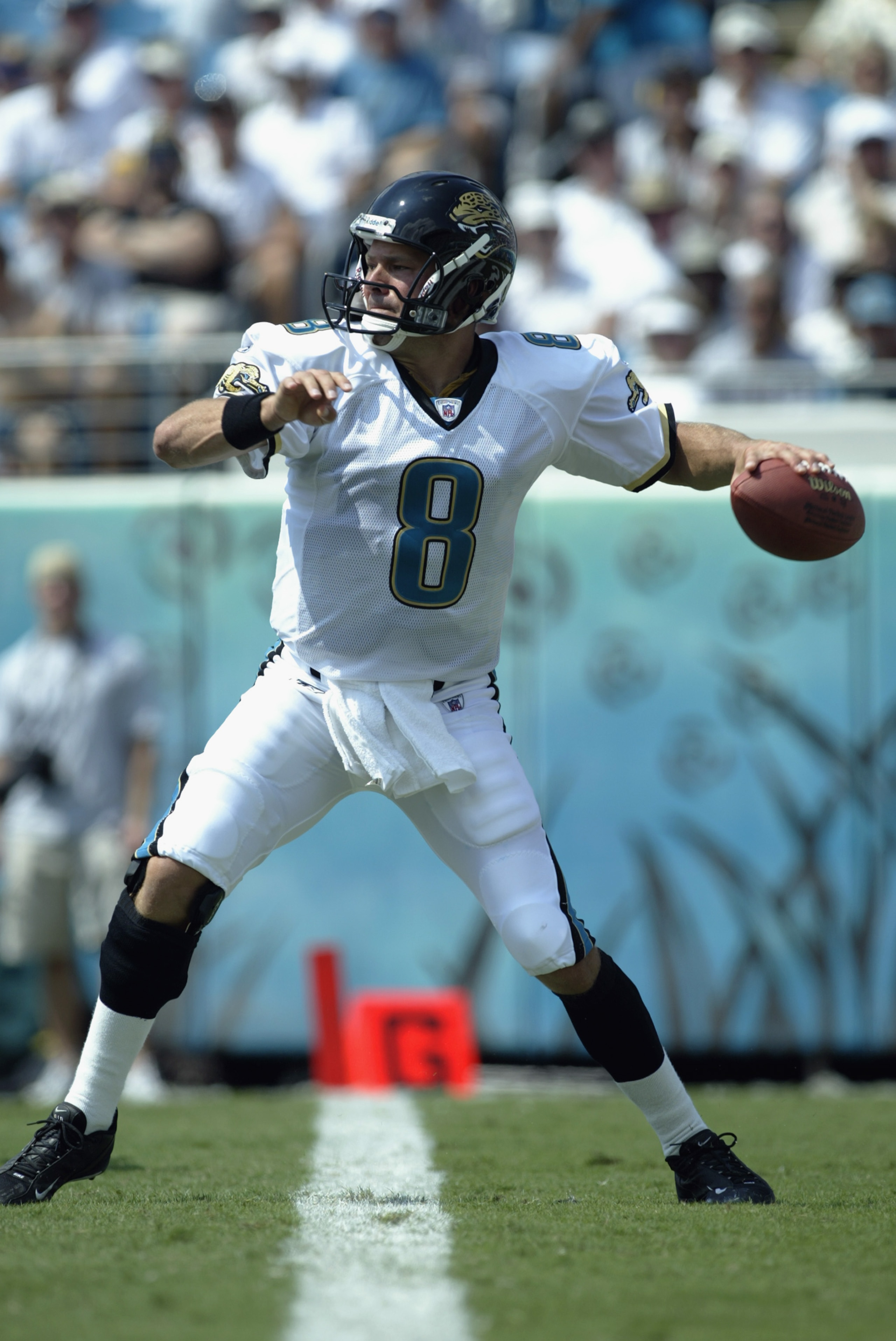 JACKSONVILLE, FL - SEPTEMBER 29:  Quarterback Mark Brunell #8 of the Jacksonville Jaguars throws a pass during the NFL game against the New York Jets on September 29, 2002 at Alltel Stadium in Jacksonville, Florida.  The Jaguars won 28-3. (Photo by Andy L
