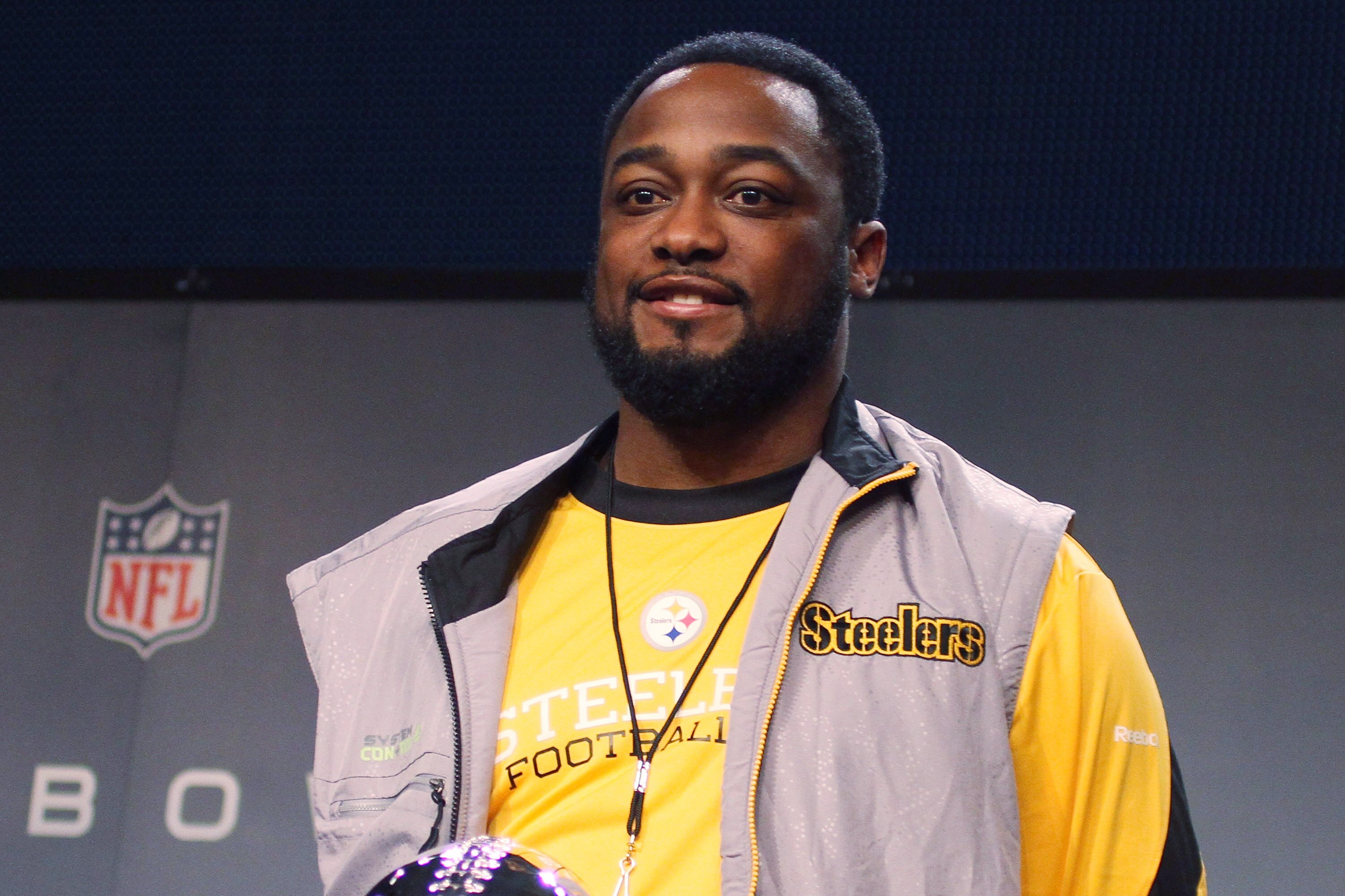 DALLAS, TX - FEBRUARY 04:  Head coach Mike Tomlin of the Pittsburgh Steelers poses for photos during a press conference at the Super Bowl XLV media center on February 4, 2011 in Dallas, Texas. The Green Bay Packers will play the Pittsburgh Steelers in Sup