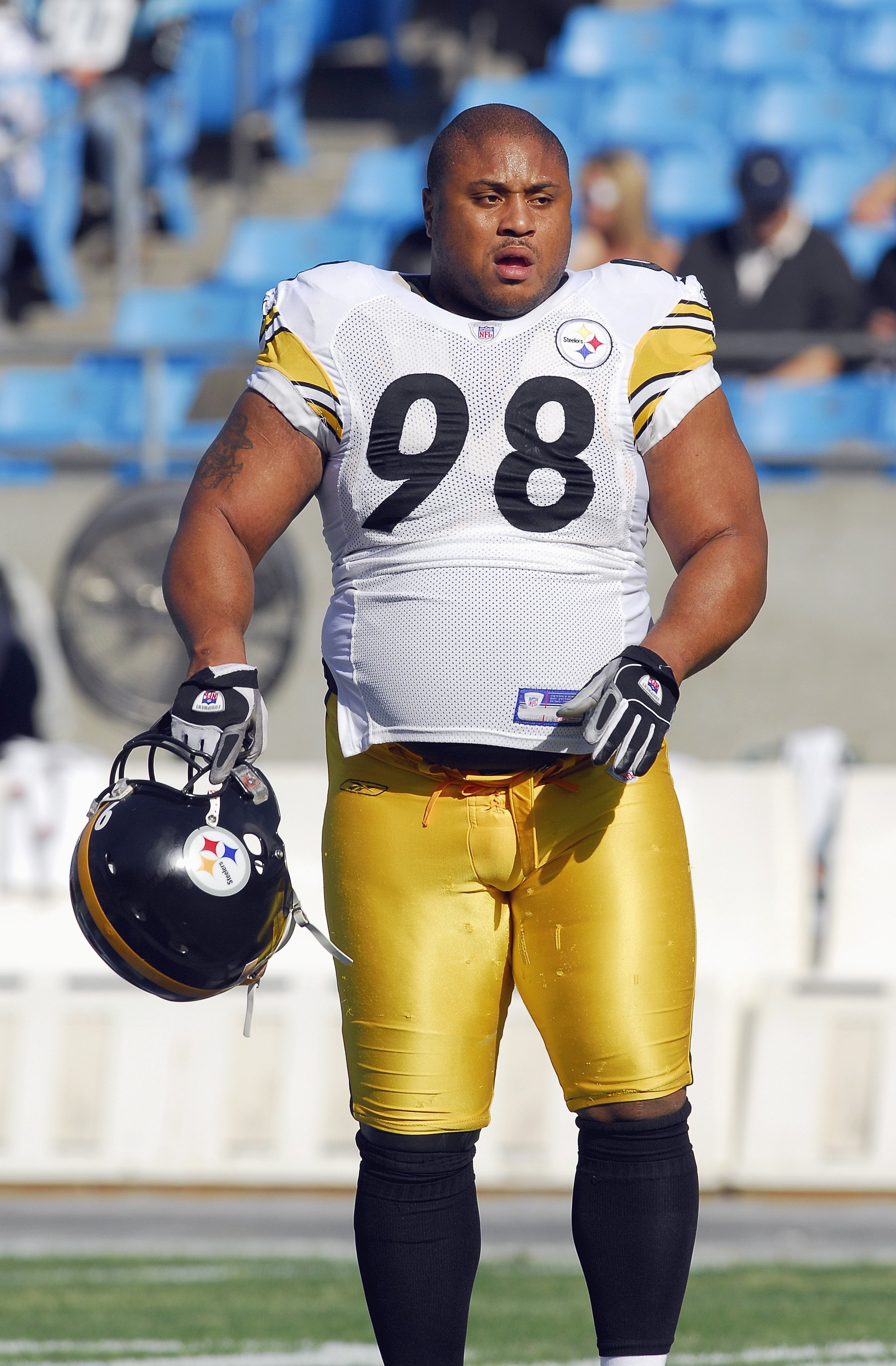 CHARLOTTE, NC - DECEMBER 17: Casey Hampton #98 of the Pittsburgh Steelers looks on before the game against the Carolina Panthers December 17, 2006 at Bank of America Stadium in Charlotte, North Carolina. Pittsburgh defeated Carolina 37-3. (Photo By Grant