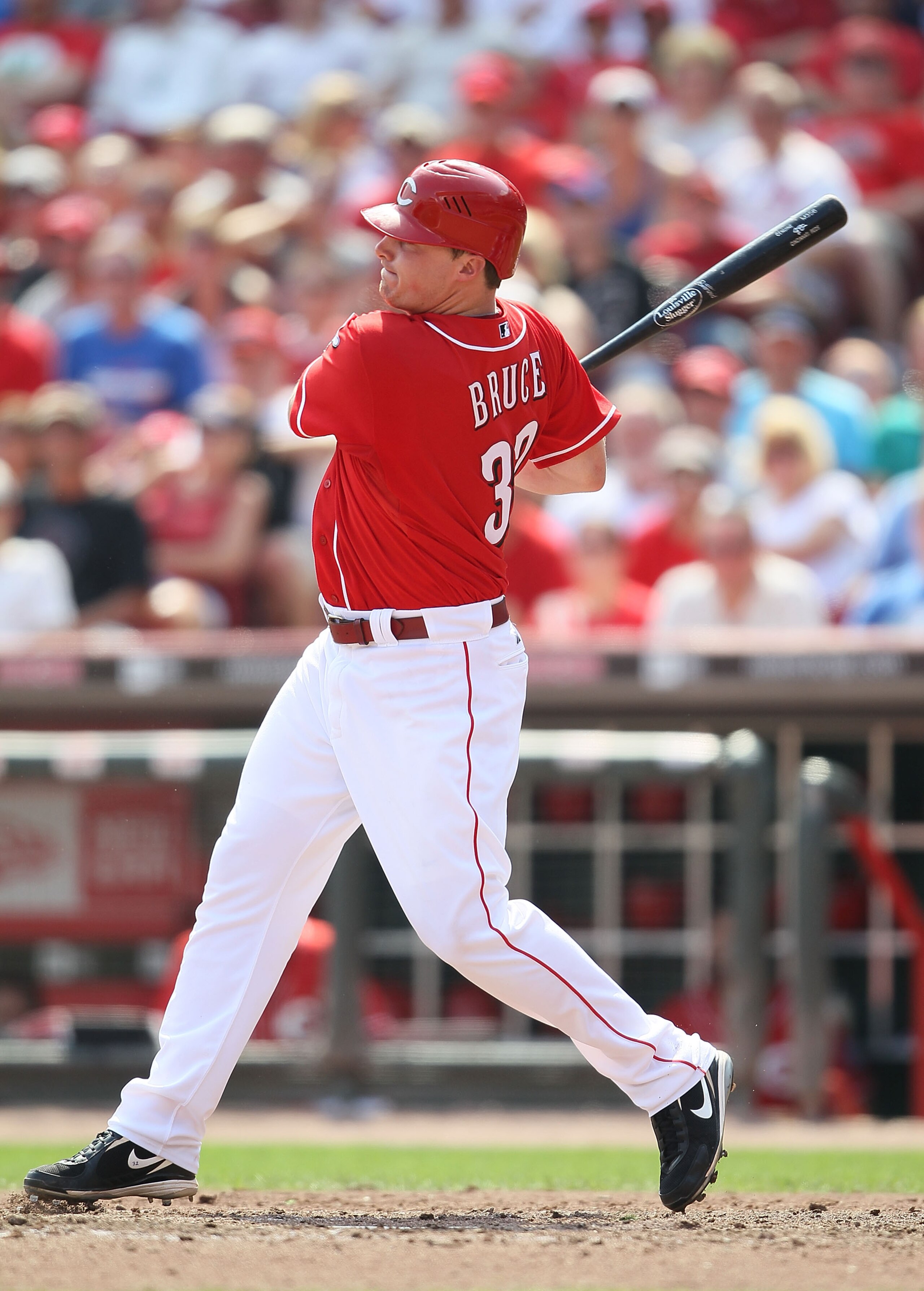 CINCINNATI - AUGUST 29:  Jay Bruce #32 of the Cincinnati Reds is at bat during the game against the Chicago Cubs at Great American Ball Park on August 29, 2010 in Cincinnati, Ohio.  (Photo by Andy Lyons/Getty Images)
