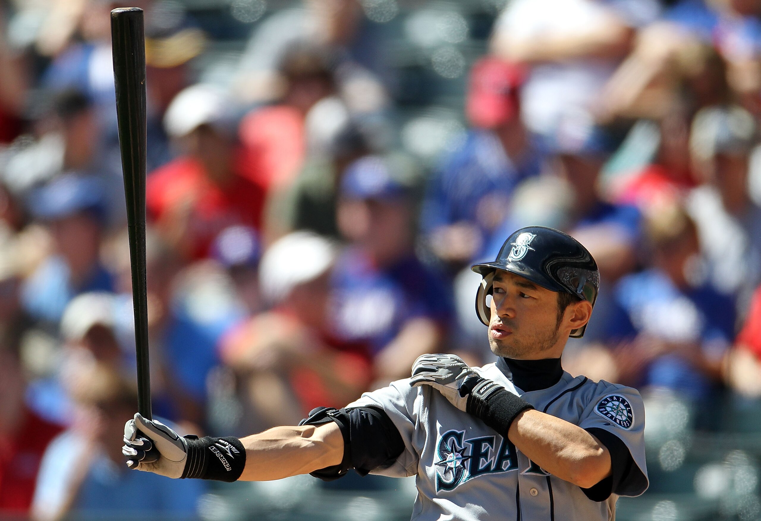 ARLINGTON, TX - SEPTEMBER 29:  Ichiro Suzuki #51 of the Seattle Mariners at bat against the Texas Rangers at Rangers Ballpark in Arlington on September 29, 2010 in Arlington, Texas.  (Photo by Ronald Martinez/Getty Images)