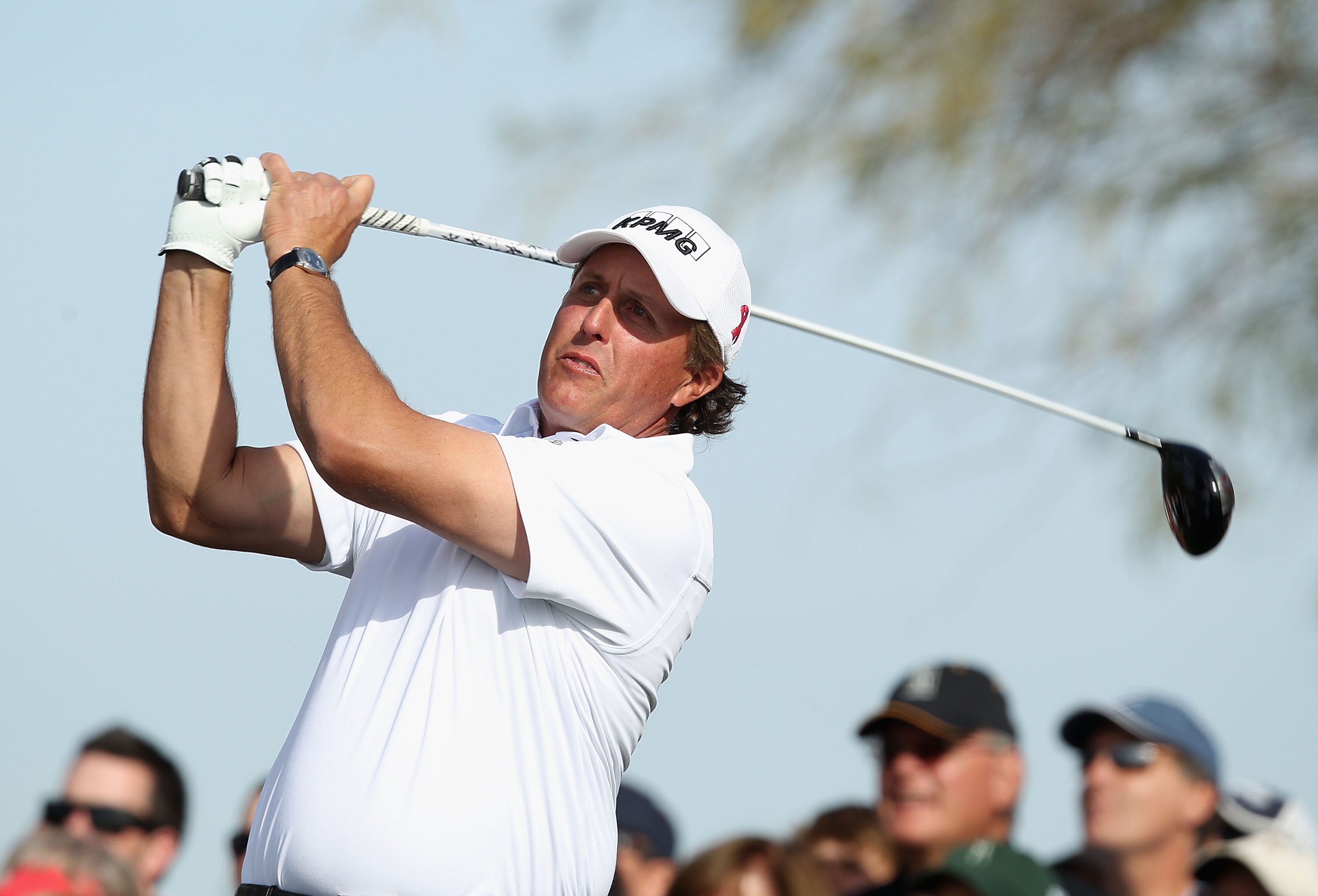 SCOTTSDALE, AZ - FEBRUARY 06:  Phil Mickelson hits a tee shot on the third hole during the final round of the Waste Management Phoenix Open at TPC Scottsdale on February 6, 2011 in Scottsdale, Arizona.  (Photo by Christian Petersen/Getty Images)