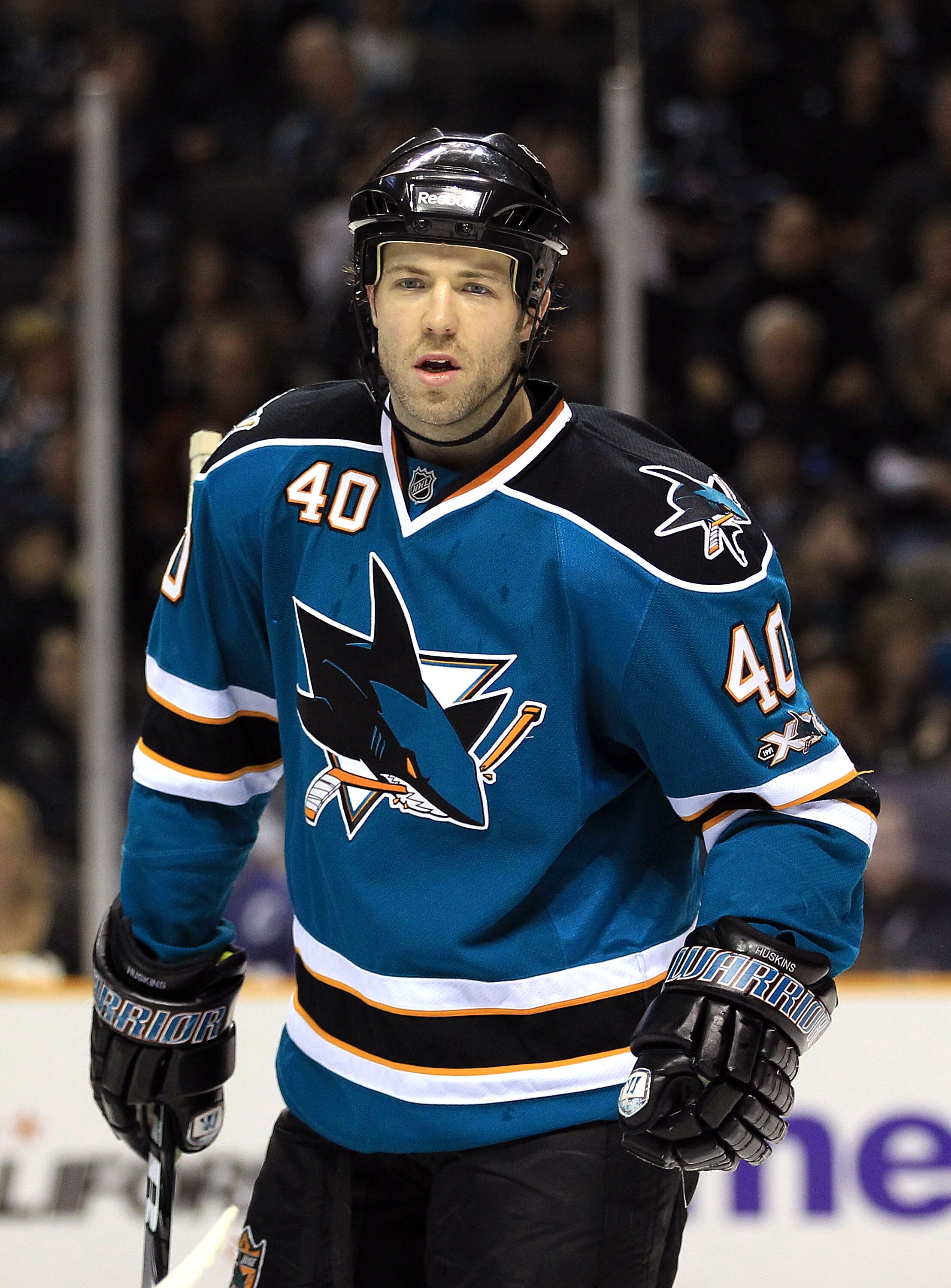 SAN JOSE, CA - JANUARY 11:  Kent Huskins #40 of the San Jose Sharks in action against the Toronto Maple Leafs at HP Pavilion on January 11, 2011 in San Jose, California.  (Photo by Ezra Shaw/Getty Images)