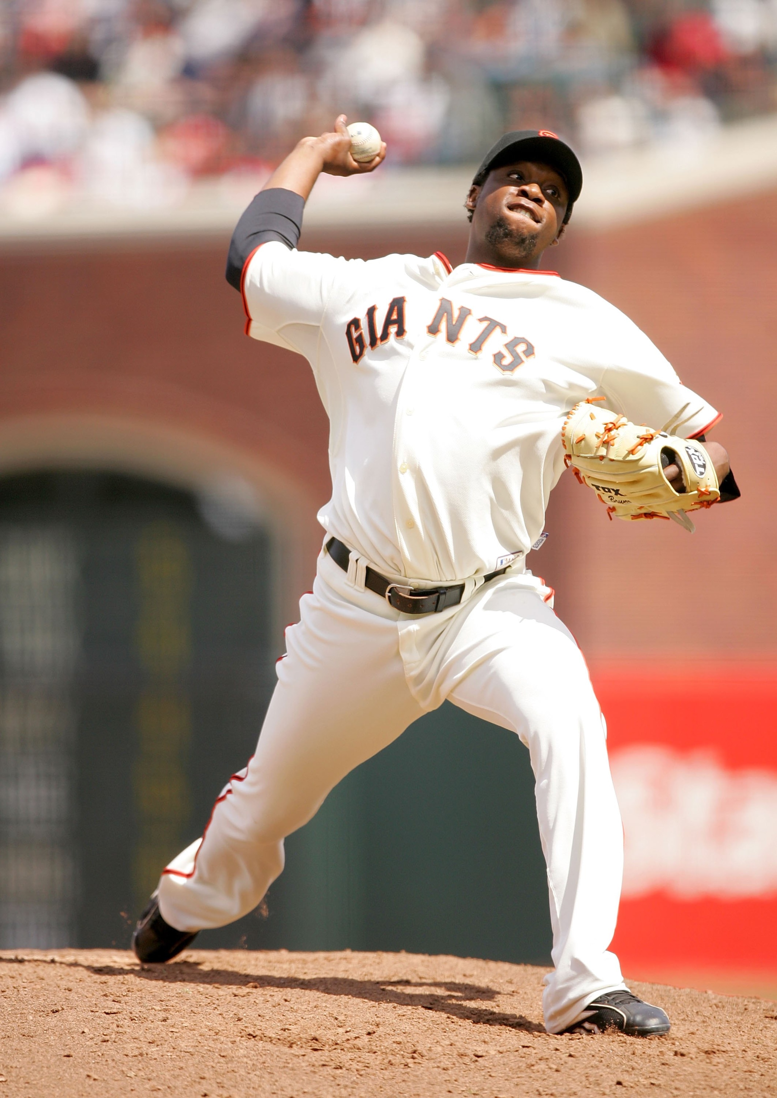 SAN FRANCISCO - MAY 31: Merkin Valdez #47 of the San Francisco Giants pitches against the St. Louis Cardinals at AT&T Park on May 31, 2009 in San Francisco, California. (Photo by Ezra Shaw/Getty Images) SAN FRANCISCO - MAY 31: Merkin Valdez #47 of the San Francisco Giants pitches against the St. Louis Cardinals at AT&T Park on May 31, 2009 in San Francisco, California. (Photo by Ezra Shaw/Getty Images)