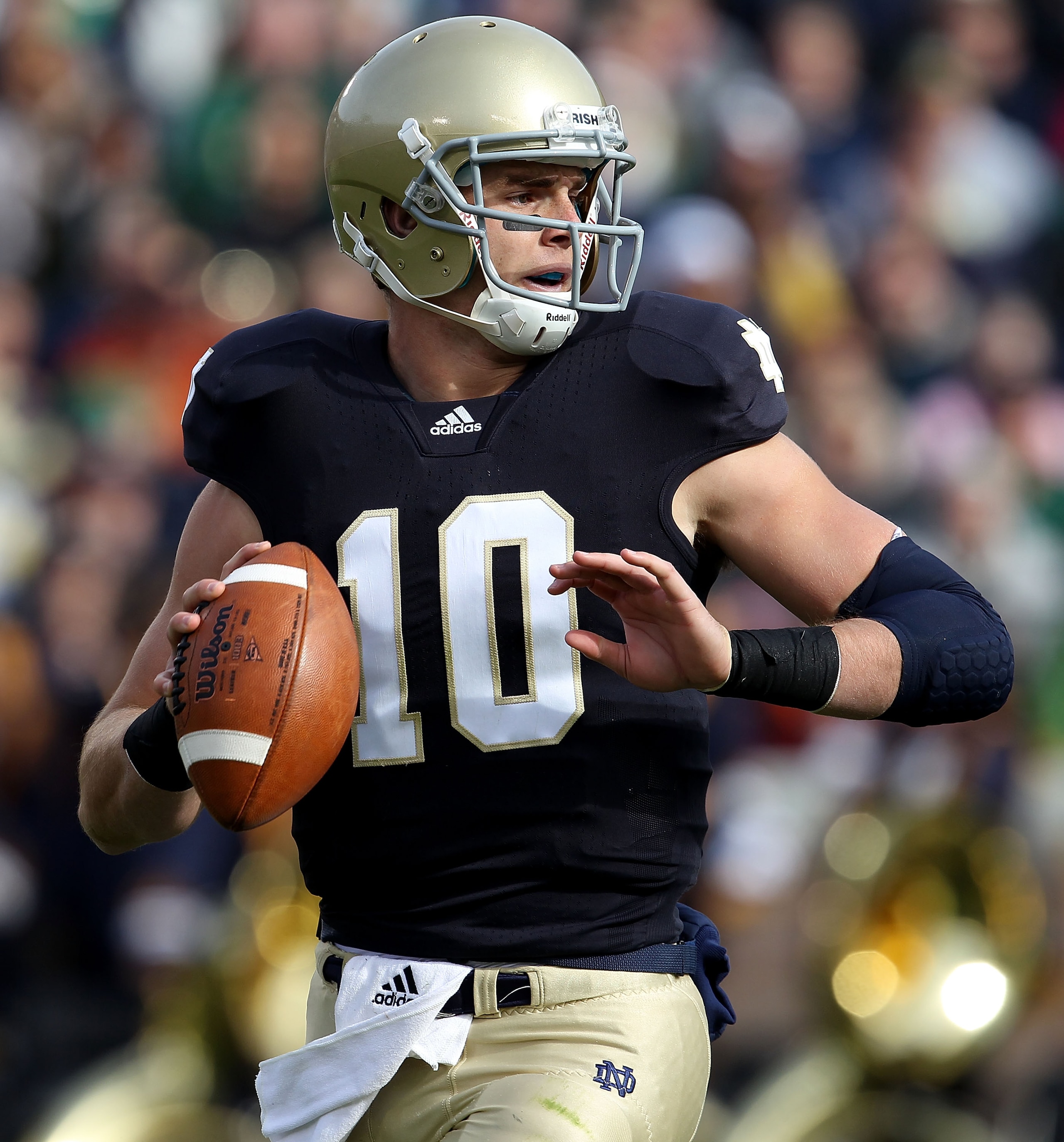SOUTH BEND, IN - OCTOBER 30: Dayne Crist #10 of the Notre Dame Fighting Irish looks for a receiver against the Tulsa Golden Hurricane at Notre Dame Stadium on October 30, 2010 in South Bend, Indiana. Tulsa defeated Notre Dame 28-27. (Photo by Jonathan Dan SOUTH BEND, IN - OCTOBER 30: Dayne Crist #10 of the Notre Dame Fighting Irish looks for a receiver against the Tulsa Golden Hurricane at Notre Dame Stadium on October 30, 2010 in South Bend, Indiana. Tulsa defeated Notre Dame 28-27. (Photo by Jonathan Dan
