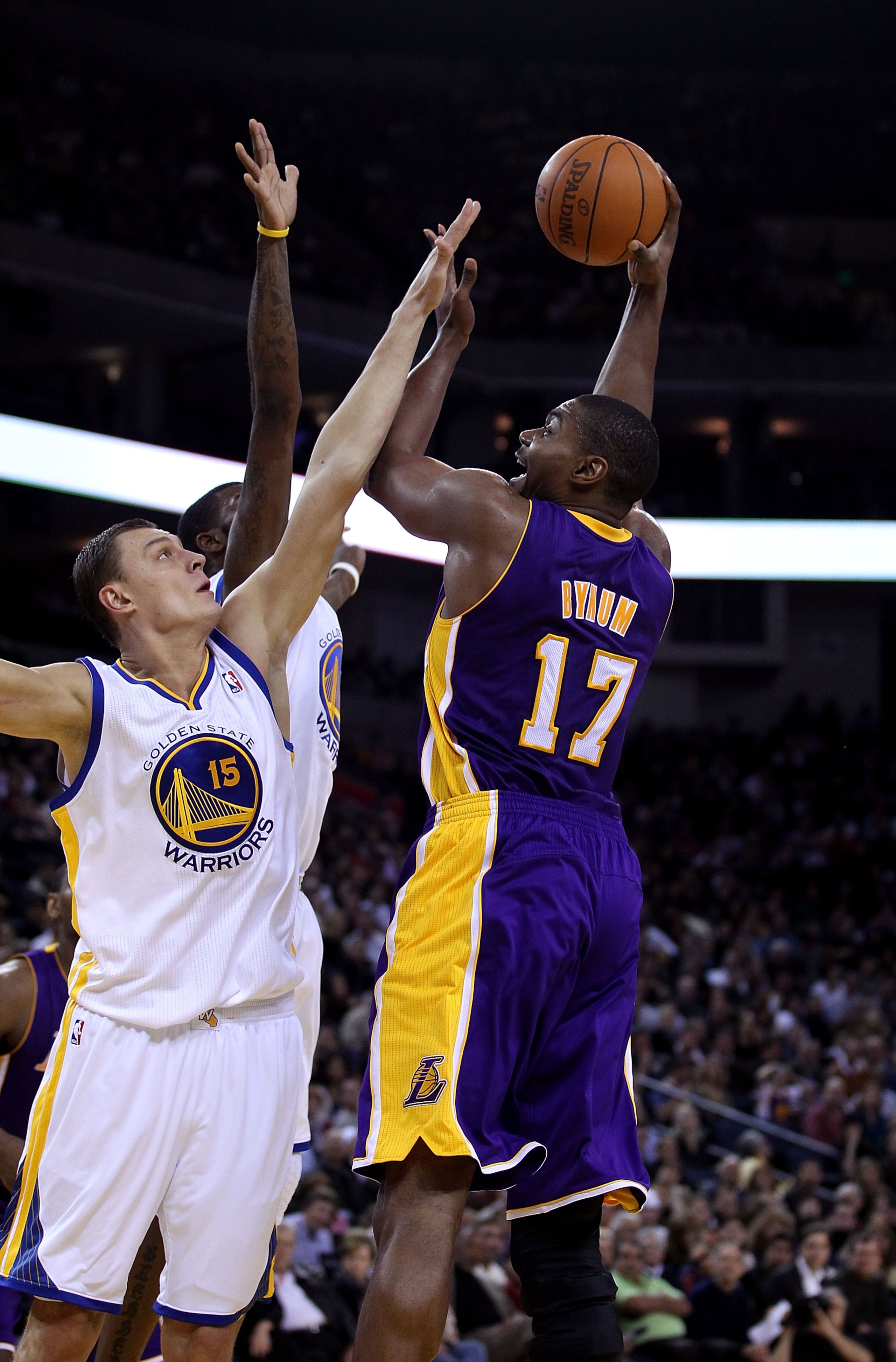 OAKLAND, CA - JANUARY 12:  Andrew Bynum #17 of the Los Angeles Lakers in action during their game against the Golden State Warriors at Oracle Arena on January 12, 2011 in Oakland, California. NOTE TO USER: User expressly acknowledges and agrees that, by d