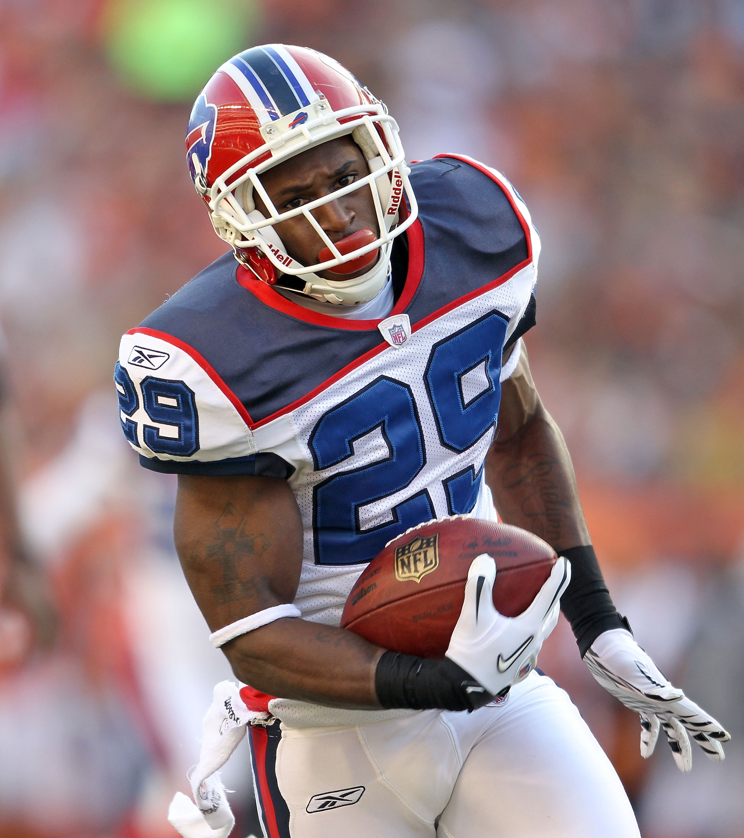 CINCINNATI - NOVEMBER 21:  Drayton Florence #29 of the Buffalo Bills runs for a touchdown after recovering a fumble during NFL game against the Cincinnati Bengals at Paul Brown Stadium on November 21, 2010 in Cincinnati, Ohio. The Bills won 49-21.  (Photo