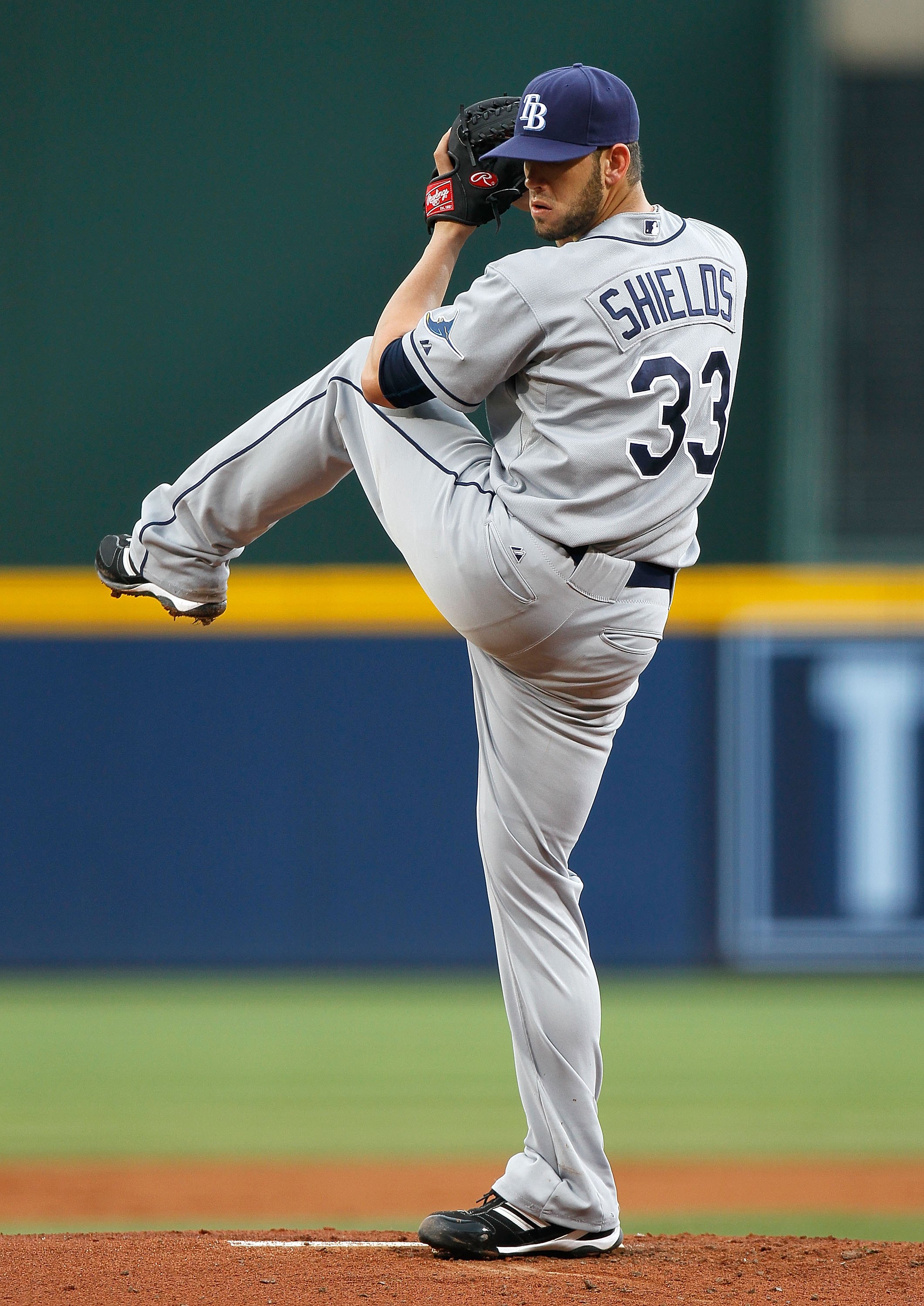ATLANTA - JUNE 17:  Pitcher James Shields #33 of the Tampa Bay Rays against the Atlanta Braves at Turner Field on June 17, 2010 in Atlanta, Georgia.  (Photo by Kevin C. Cox/Getty Images)