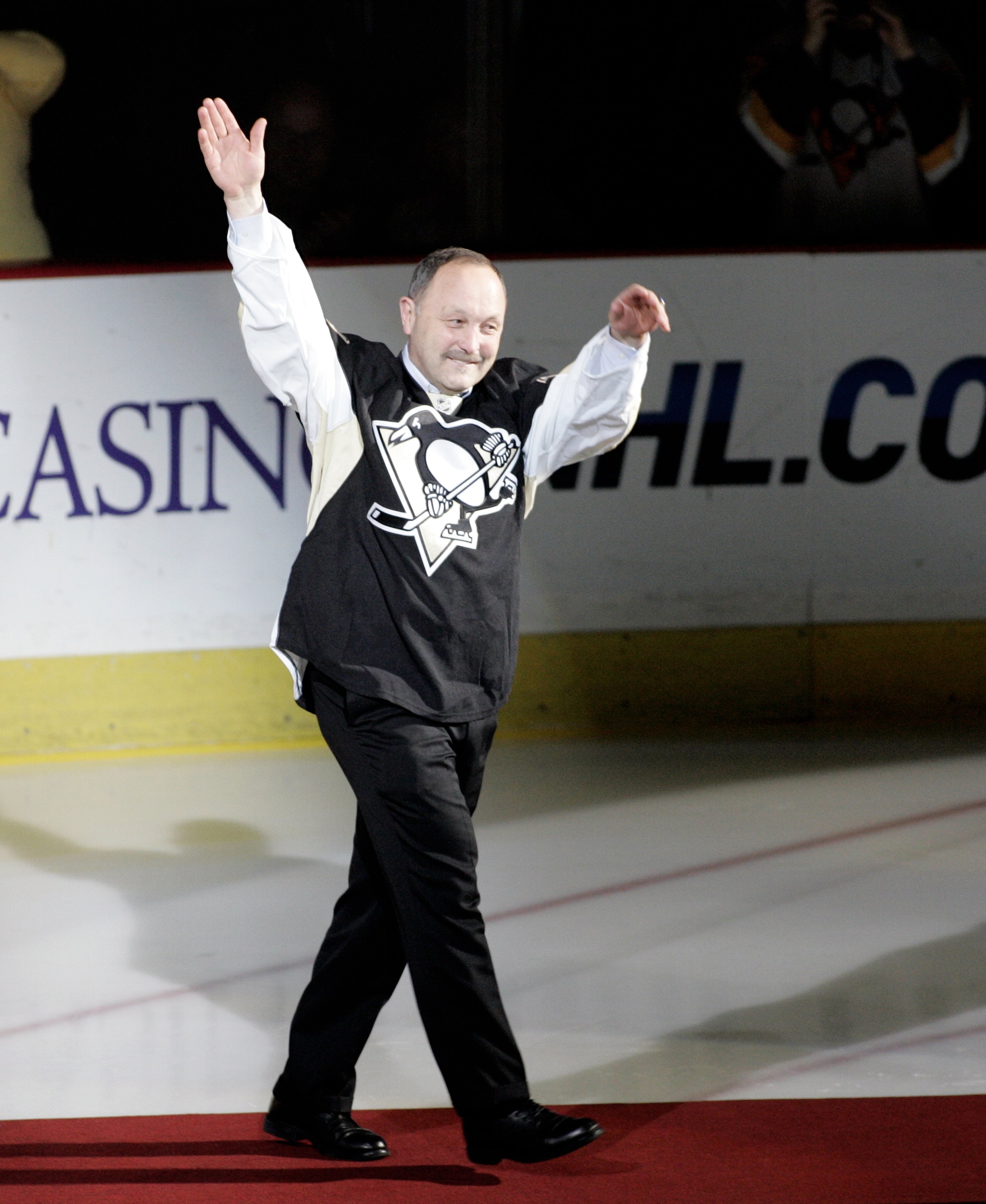 PITTSBURGH, PA - APRIL 08:  Penguins alumni Bryan Trottier waves to the crowd during the pre game ceremony to celebrate the final regular season game at Mellon Arena on April 8, 2010 in Pittsburgh, Pennsylvania.  The Penguins defeated the Islanders 7-3.