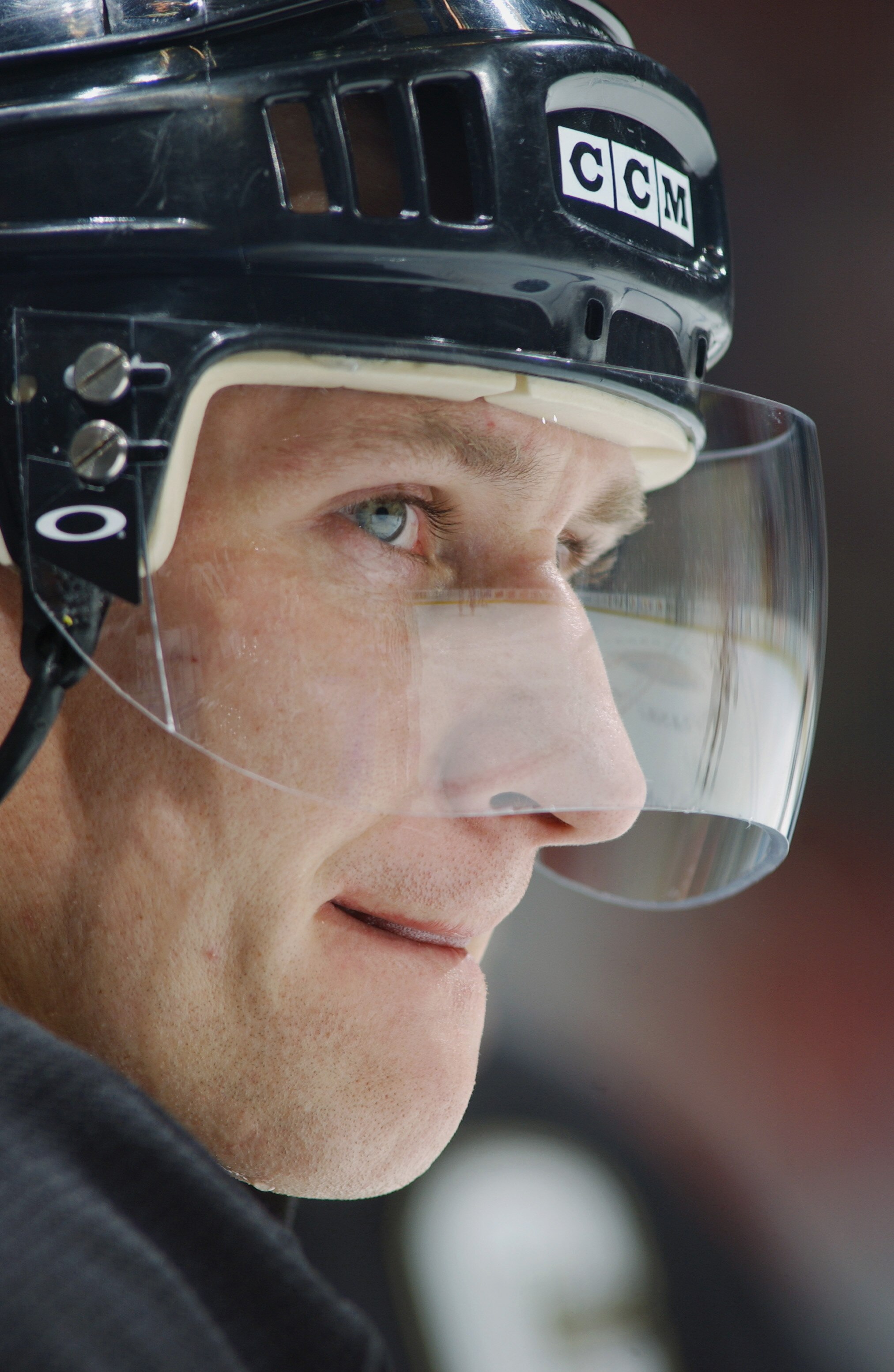 ATLANTA- JANUARY 3:  Alexei Kovalev #27  of the Pittsburgh Penguins observes the game against the Atlanta Thrashers at Philips Arena on January 3, 2003 in Atlanta, Georgia. The Penguins defeated the Thrashers 4-1.(Photo By Scott Cunningham/Getty Images/NH