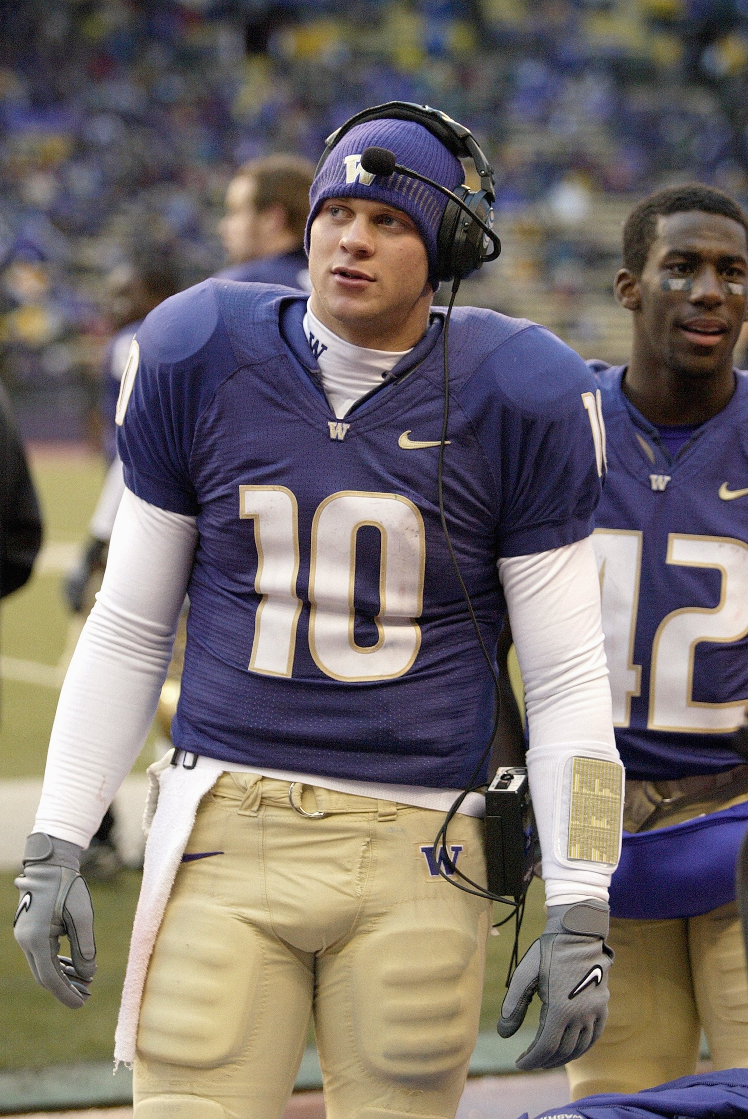SEATTLE - NOVEMBER 17: Jake Locker #10 of the Washington Huskies stands on the sidelines during the game against the California Golden Bears at Husky Stadium November 17, 2007 in Seattle, Washington. The Huskies defeated the Bears 37-23. (Photo by Otto Gr SEATTLE - NOVEMBER 17: Jake Locker #10 of the Washington Huskies stands on the sidelines during the game against the California Golden Bears at Husky Stadium November 17, 2007 in Seattle, Washington. The Huskies defeated the Bears 37-23. (Photo by Otto Gr