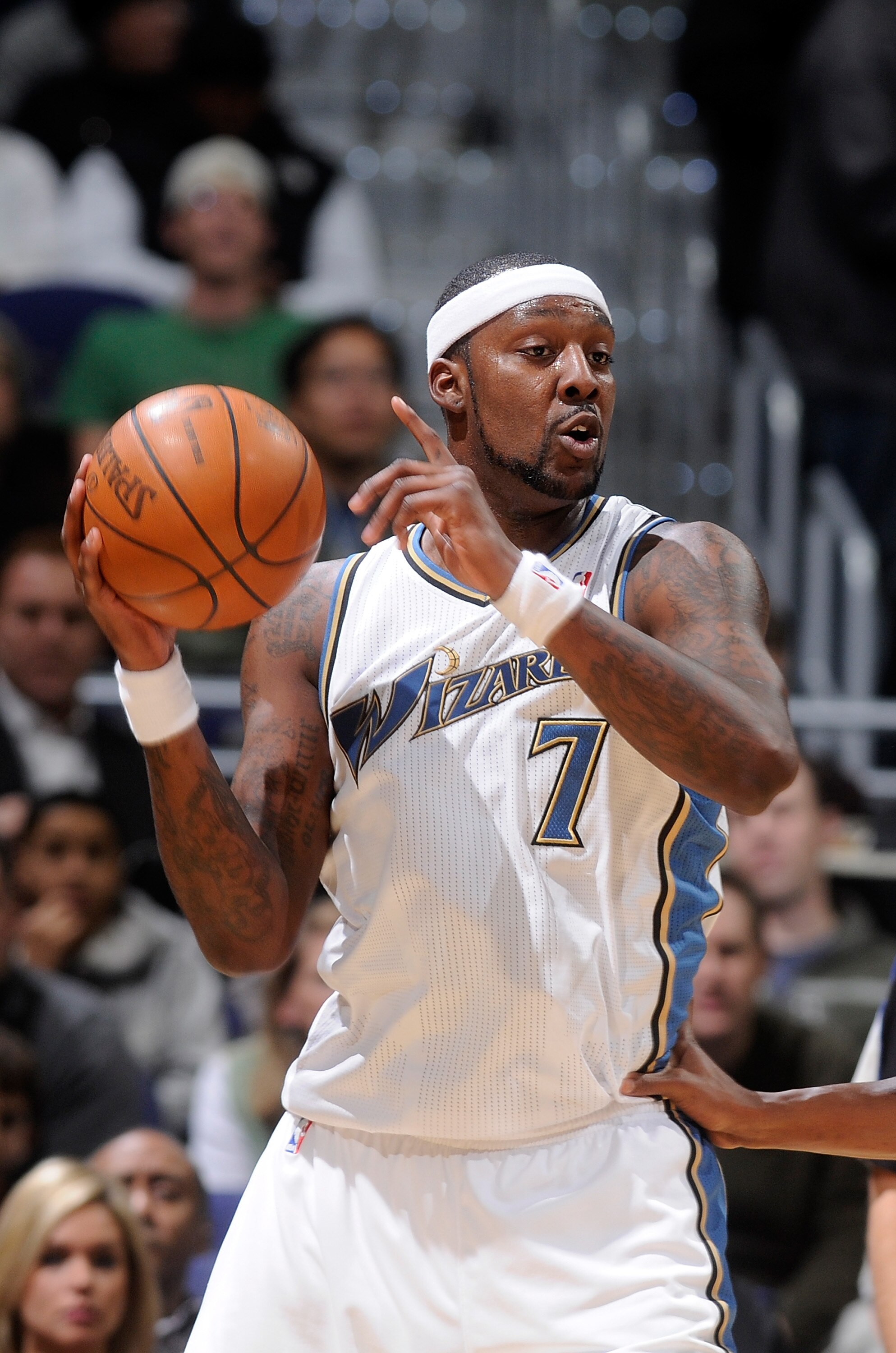 WASHINGTON, DC - DECEMBER 18:  Andray Blatche #7 of the Washington Wizards handles the ball against the Miami Heat at the Verizon Center on December 18, 2010 in Washington, DC. NOTE TO USER: User expressly acknowledges and agrees that, by downloading and 