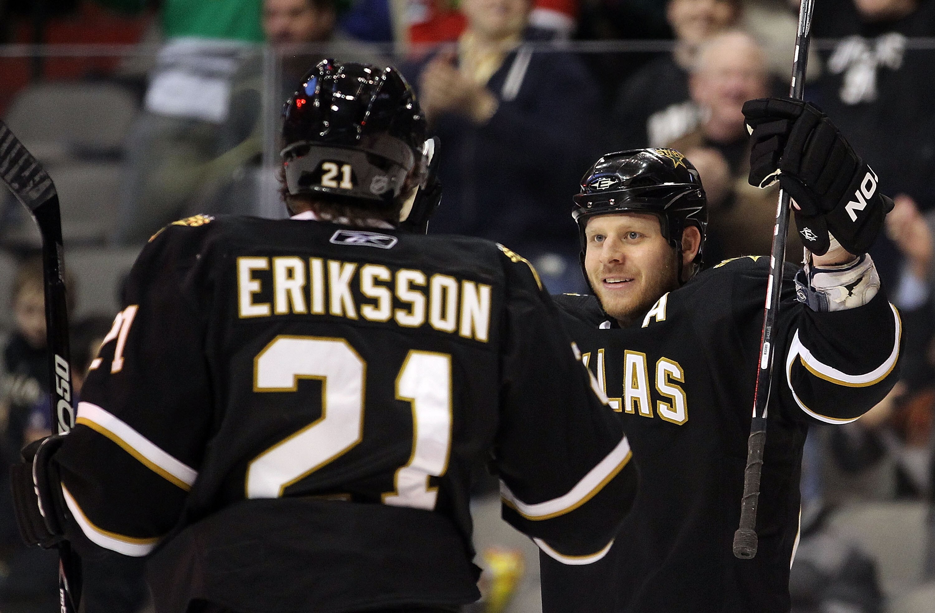 DALLAS, TX - FEBRUARY 09:  Left wing Steve Ott #29 celebrates his goal with Loui Eriksson #21 of the Dallas Stars during play against the Phoenix Coyotes at American Airlines Center on February 9, 2011 in Dallas, Texas.  (Photo by Ronald Martinez/Getty Im