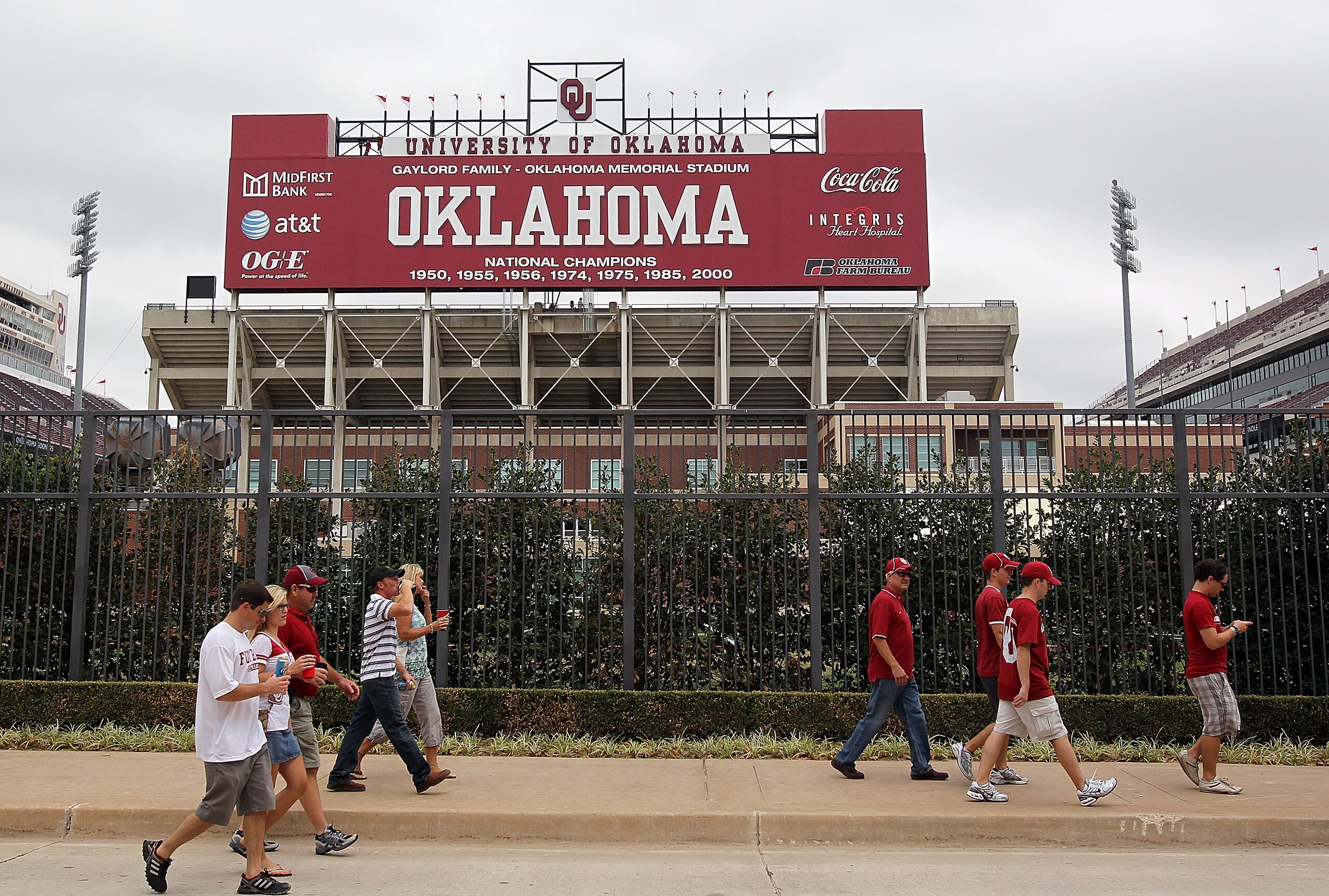 NORMAN, OK - SEPTEMBER 11:  The Gaylord Family Oklahoma Memorial Stadium before a game between the Florida State Seminoles and the Oklahoma Sooners on September 11, 2010 in Norman, Oklahoma.  (Photo by Ronald Martinez/Getty Images)