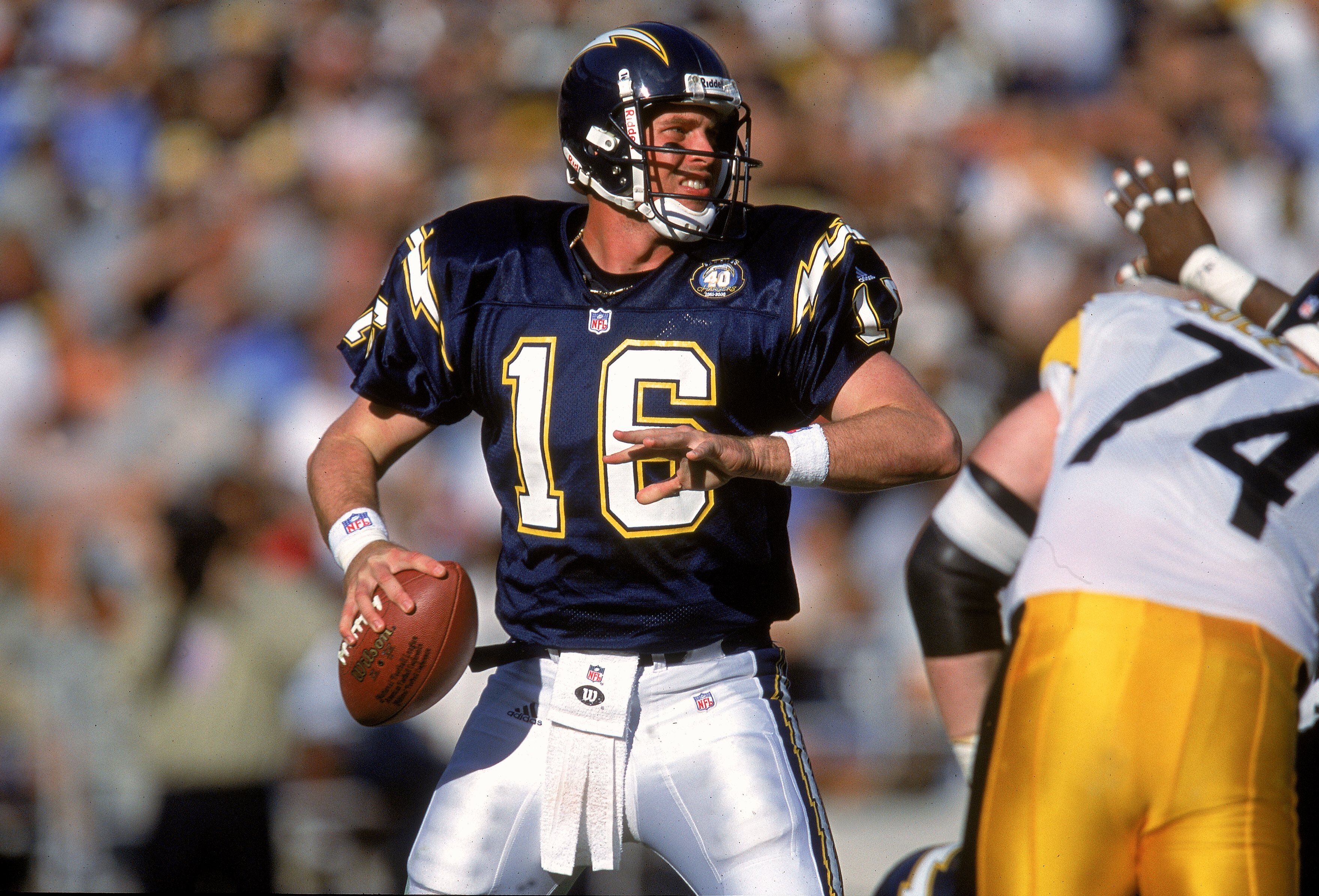 24 Dec 2000: Quarterback Ryan Leaf #16 of the San Diego Chargers looks to pass the ball during the game against the Pittsburgh Steelers at Qualcomm Stadium in San Diego, California. The Steelers defeated the Chargers 34-21.Mandatory Credit: Jeff Gross  /A