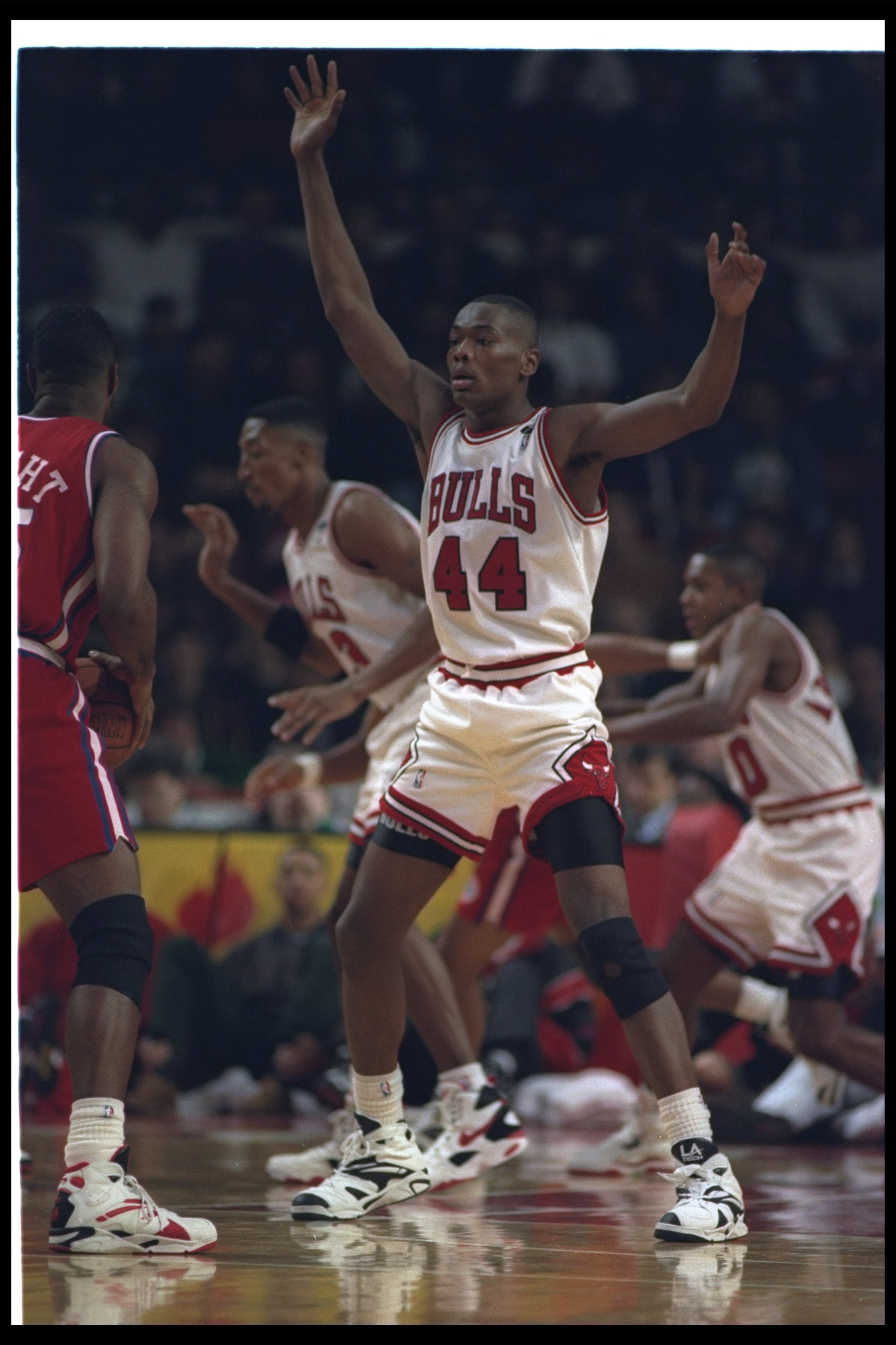 16 Feb 1994: Forward Corie Blount of the Chicago Bulls plays defense during a game against the Los Angeles Clippers at Arrowhead Pond in Anaheim, California. The Bulls won the game, 115-111. Mandatory Credit: Jonathan Daniel /Allsport 16 Feb 1994: Forward Corie Blount of the Chicago Bulls plays defense during a game against the Los Angeles Clippers at Arrowhead Pond in Anaheim, California. The Bulls won the game, 115-111. Mandatory Credit: Jonathan Daniel /Allsport