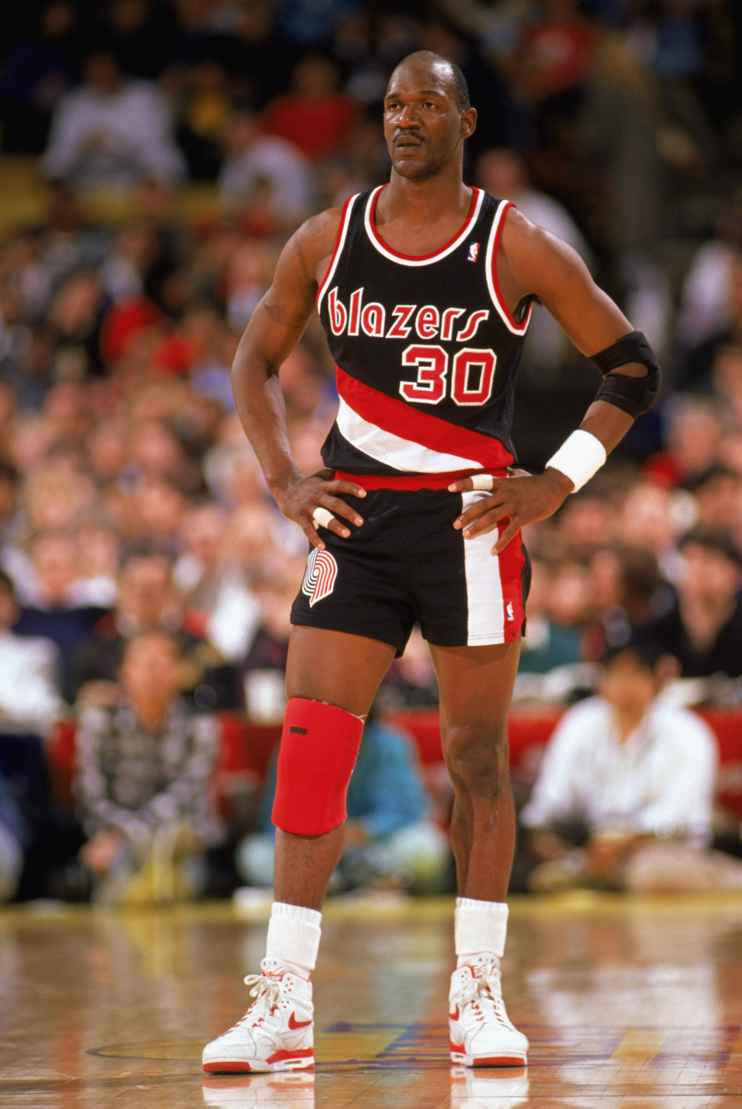 LOS ANGELES - 1990: Terry Porter #30 of the Portland Trail Blazers rests during the 1989-1990 NBA season game against the Los Angeles Lakers at the Great Western Forum in Los Angeles, California. (Photo by Ken Levine/Getty Images) LOS ANGELES - 1990: Terry Porter #30 of the Portland Trail Blazers rests during the 1989-1990 NBA season game against the Los Angeles Lakers at the Great Western Forum in Los Angeles, California. (Photo by Ken Levine/Getty Images)