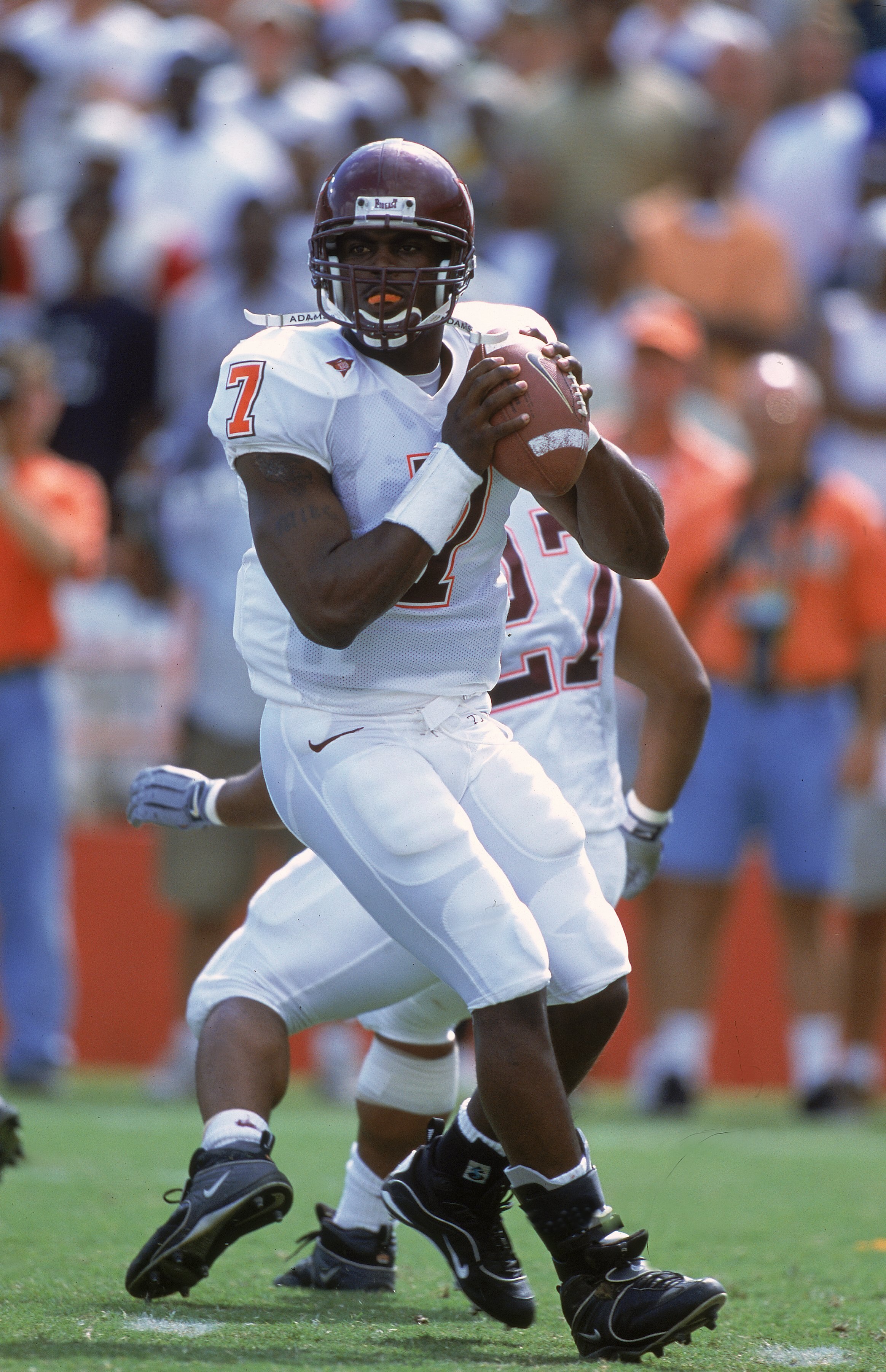 4 Nov 2000: Michael Vick #7 of the Virginia Tech Hokies drops back to pass the ball during the game against the Miami Hurricanes at the Orange Bowl in Miami, Florida. The Hurricanes defeated the Hokies 41-21.Mandatory Credit: Scott Halleran  /Allsport