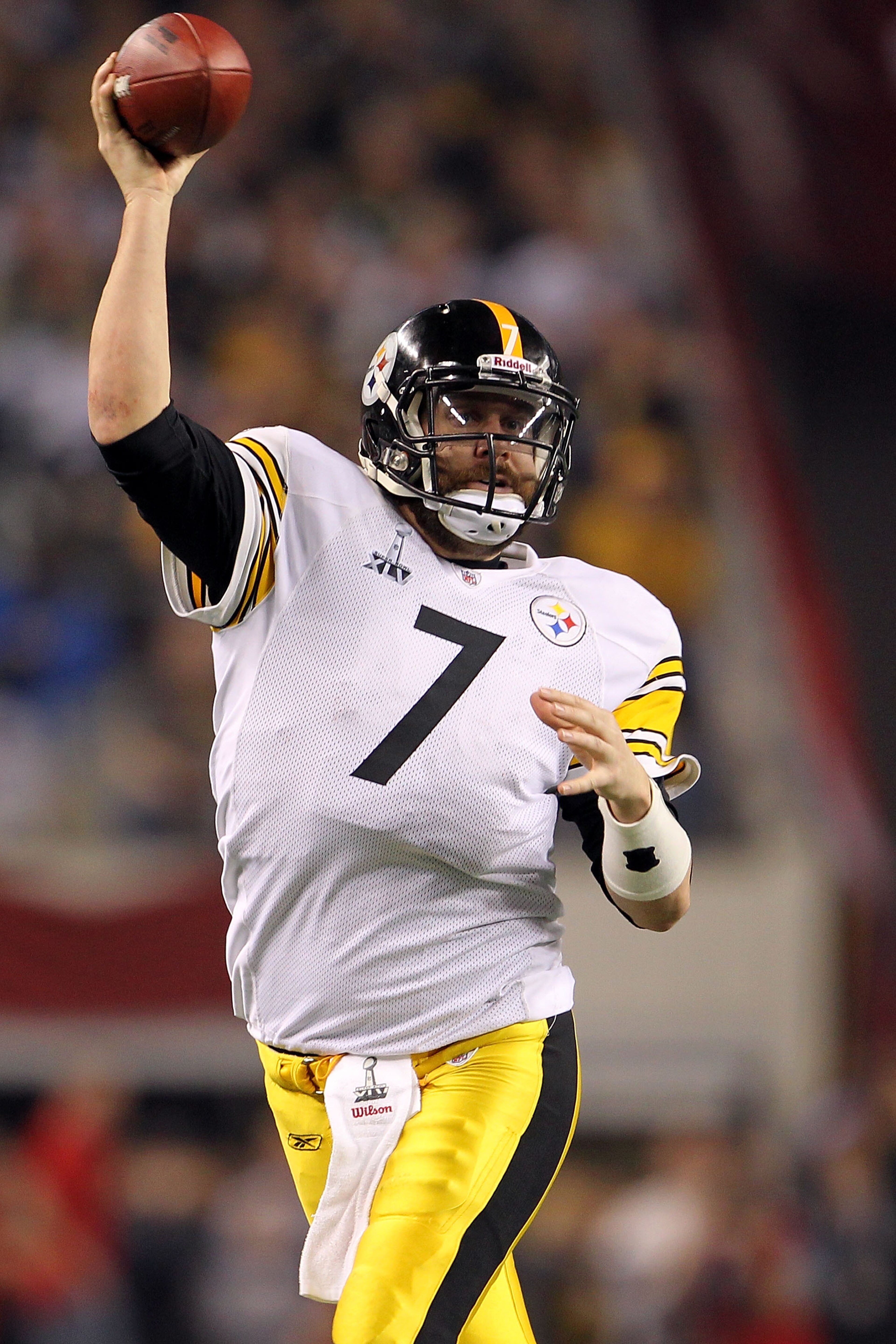 ARLINGTON, TX - FEBRUARY 06: Ben Roethlisberger #7 of the Pittsburgh Steelers rolls out to pass against the Green Bay Packers during Super Bowl XLV at Cowboys Stadium on February 6, 2011 in Arlington, Texas. (Photo by Jamie Squire/Getty Images) ARLINGTON, TX - FEBRUARY 06: Ben Roethlisberger #7 of the Pittsburgh Steelers rolls out to pass against the Green Bay Packers during Super Bowl XLV at Cowboys Stadium on February 6, 2011 in Arlington, Texas. (Photo by Jamie Squire/Getty Images)