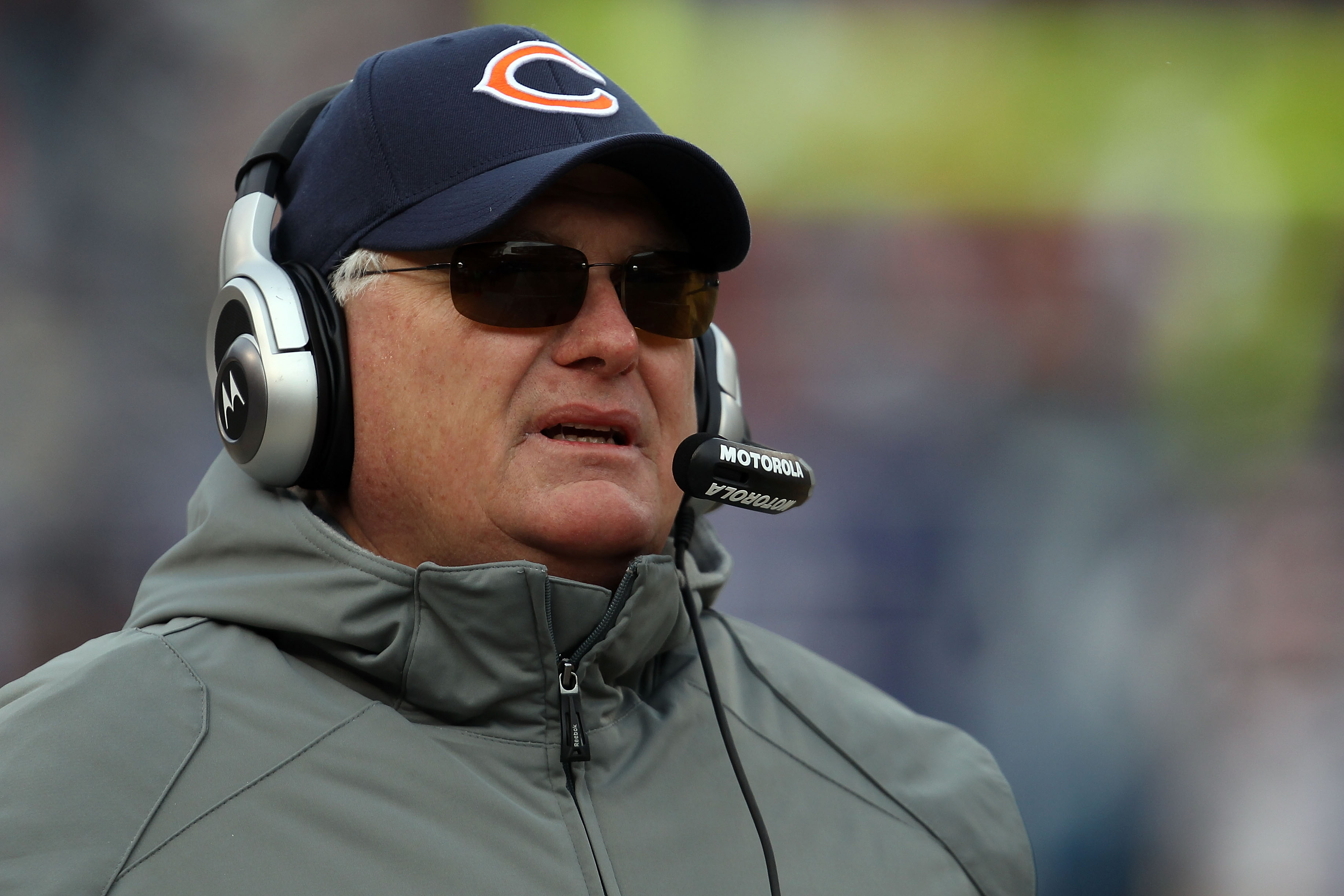CHICAGO, IL - JANUARY 16:  Offensive coordinator Mike Martz of the Chicago Bears reacts in the second half against the Seattle Seahawks in the 2011 NFC divisional playoff game at Soldier Field on January 16, 2011 in Chicago, Illinois.  (Photo by Jonathan