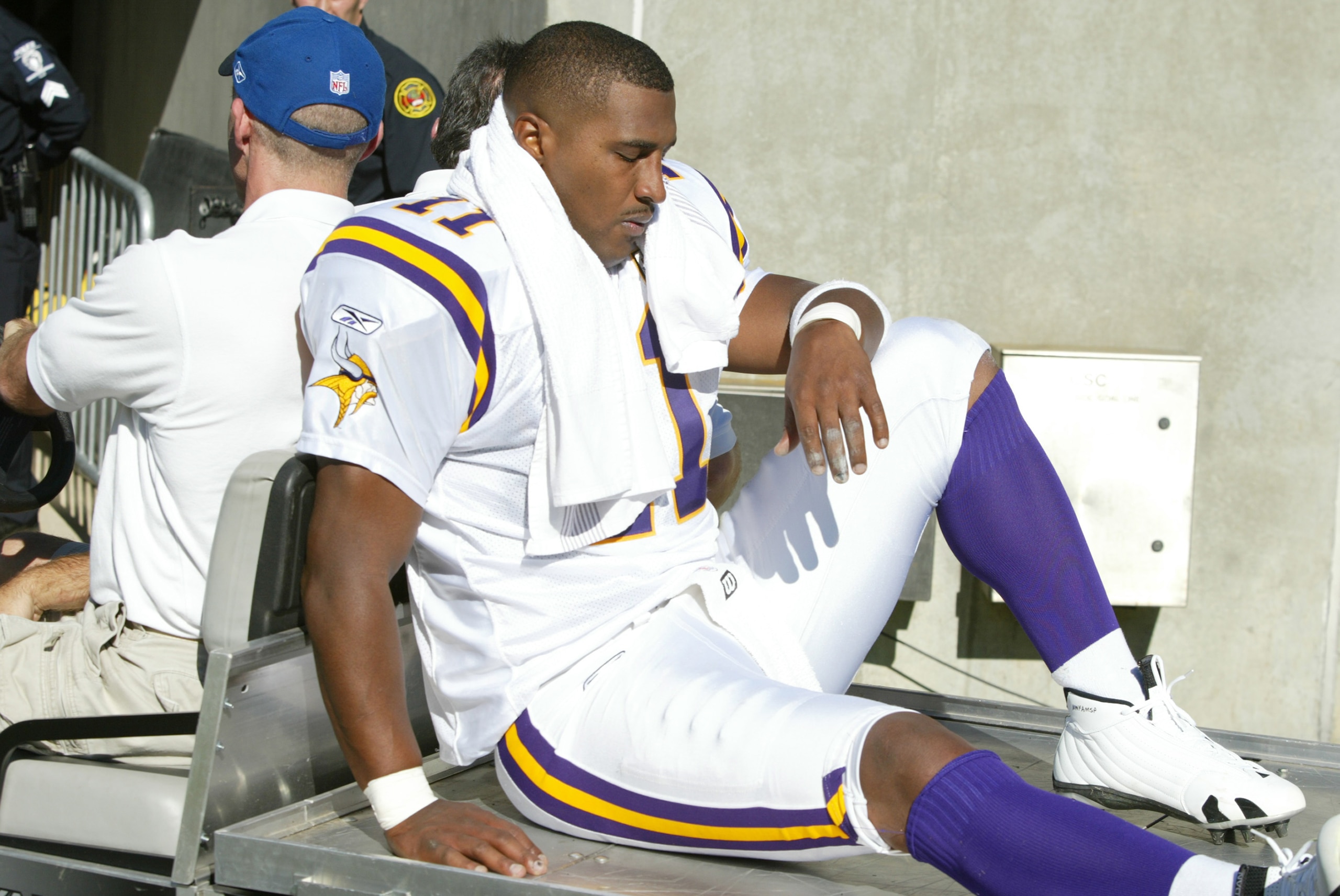 CHARLOTTE, NC - OCTOBER 30: Quarterback Daunte Culpepper #11 of the Minnesota Vikings is carted off the field after being injured against the Carolina Panthers at Bank of America Stadium on October 30, 2005 in Charlotte, North Carolina. The Panthers defe CHARLOTTE, NC - OCTOBER 30: Quarterback Daunte Culpepper #11 of the Minnesota Vikings is carted off the field after being injured against the Carolina Panthers at Bank of America Stadium on October 30, 2005 in Charlotte, North Carolina. The Panthers defe