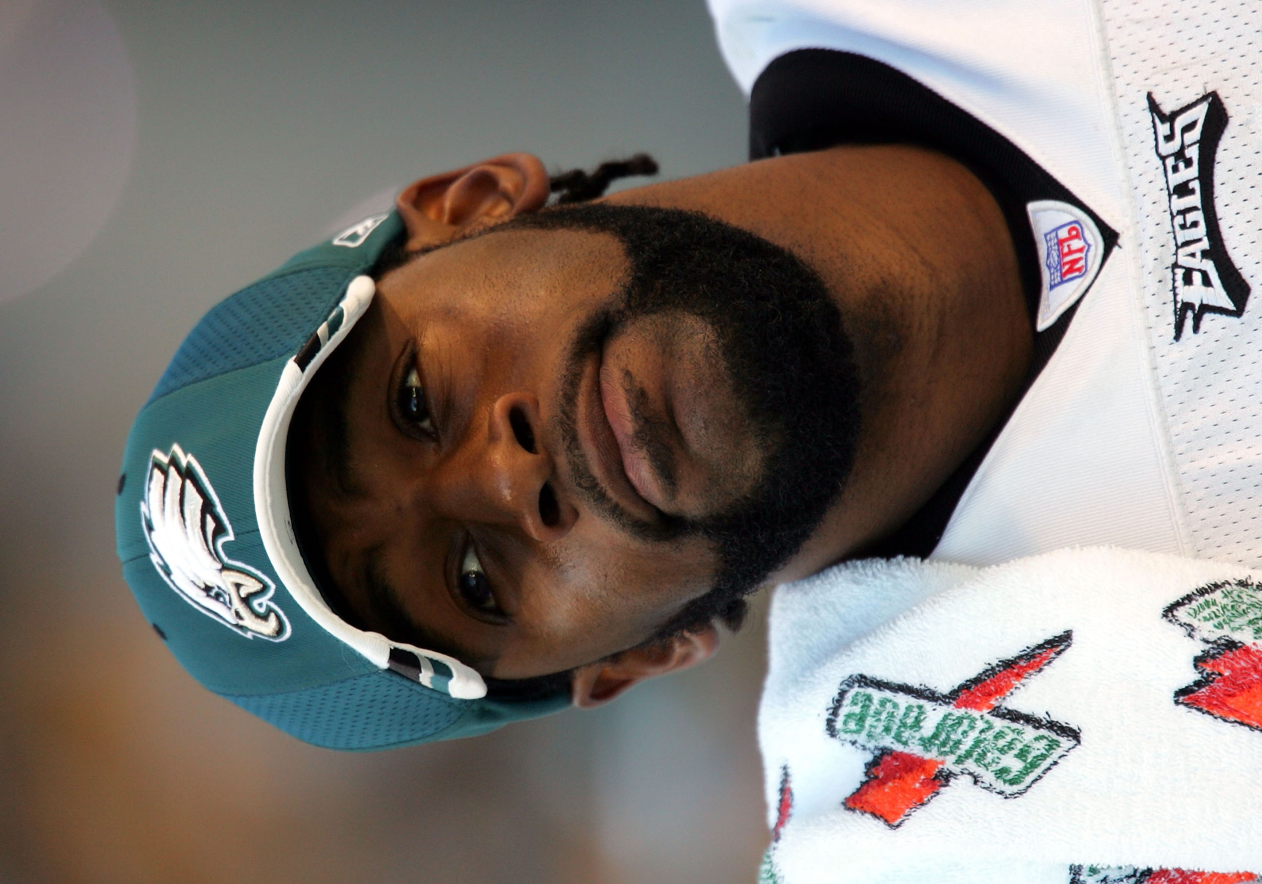 PITTSBURGH - NOVEMBER 7: An unhappy Donovan McNabb #5 of the Philadelphia Eagles waits on the sidelines during the fourth quarter against the Pittsburgh Steelers at Heinz Field on November 7, 2004 in Pittsburgh, Pennsylvania. The Steelers won 27-3. (Pho PITTSBURGH - NOVEMBER 7: An unhappy Donovan McNabb #5 of the Philadelphia Eagles waits on the sidelines during the fourth quarter against the Pittsburgh Steelers at Heinz Field on November 7, 2004 in Pittsburgh, Pennsylvania. The Steelers won 27-3. (Pho