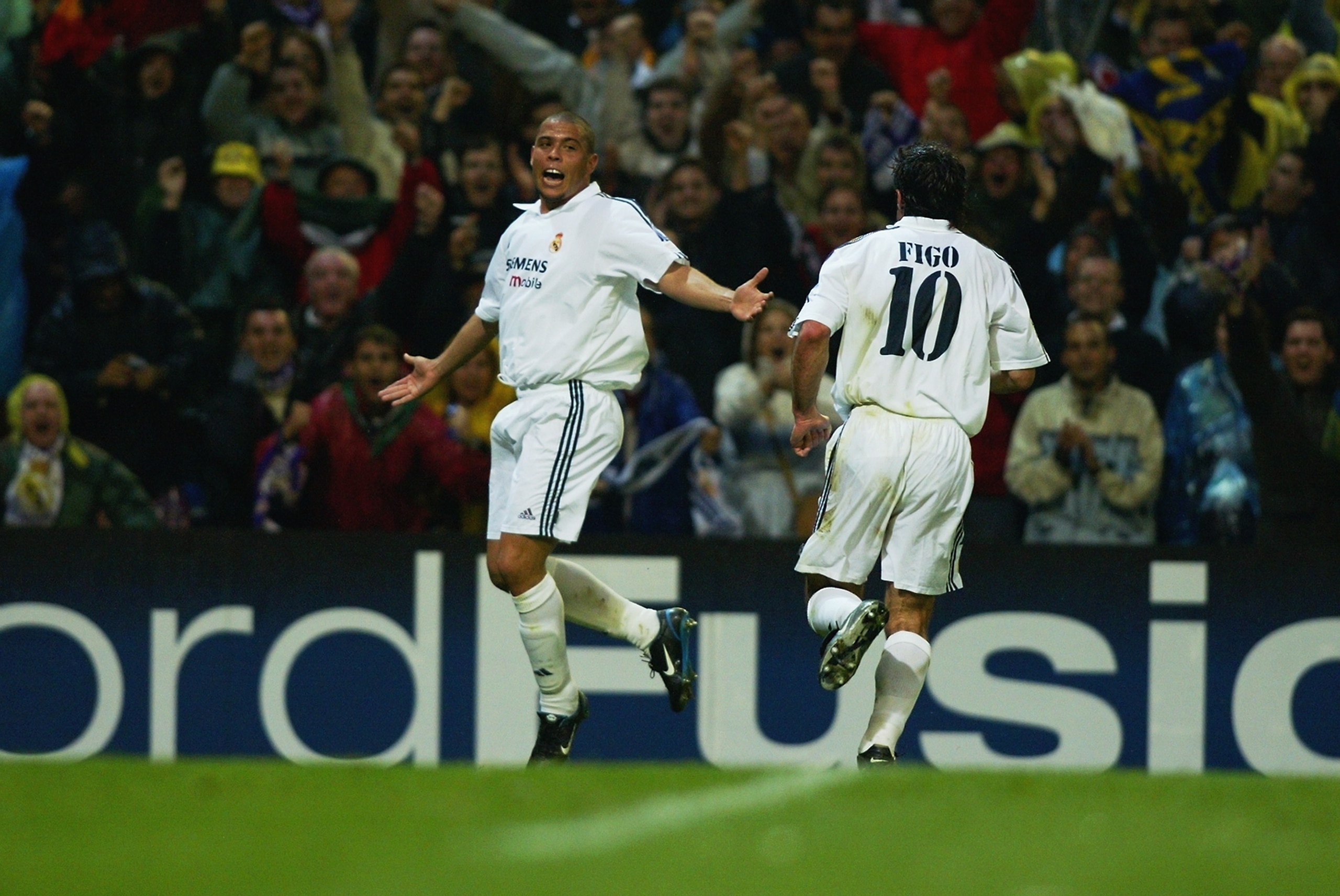 MADRID - MAY 6: Ronaldo of Real Madrid celebrates his goal during the Champion's League Semi Final between Real Madrid and Juventus on May 6, 2003 at the Bernabeu Stadium in Madrid, Spain. Real Madrid won the match 2-1. (Photo by Ben Radford/Getty Image MADRID - MAY 6: Ronaldo of Real Madrid celebrates his goal during the Champion's League Semi Final between Real Madrid and Juventus on May 6, 2003 at the Bernabeu Stadium in Madrid, Spain. Real Madrid won the match 2-1. (Photo by Ben Radford/Getty Image
