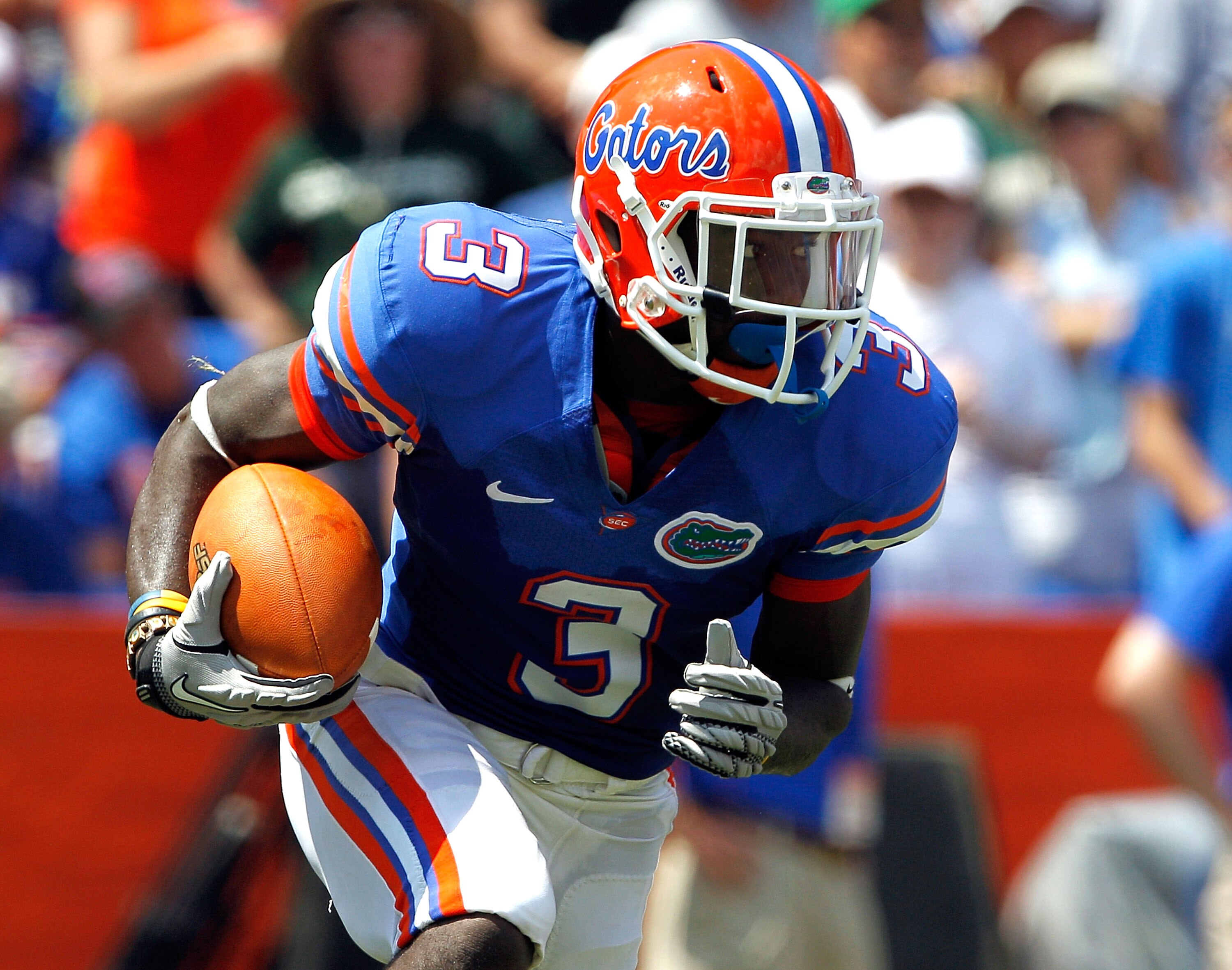 GAINESVILLE, FL - SEPTEMBER 11:  Chris Rainey #3 of the Florida Gators runs for yardage during a game against the South Florida Bulls at Ben Hill Griffin Stadium on September 11, 2010 in Gainesville, Florida.  (Photo by Sam Greenwood/Getty Images)