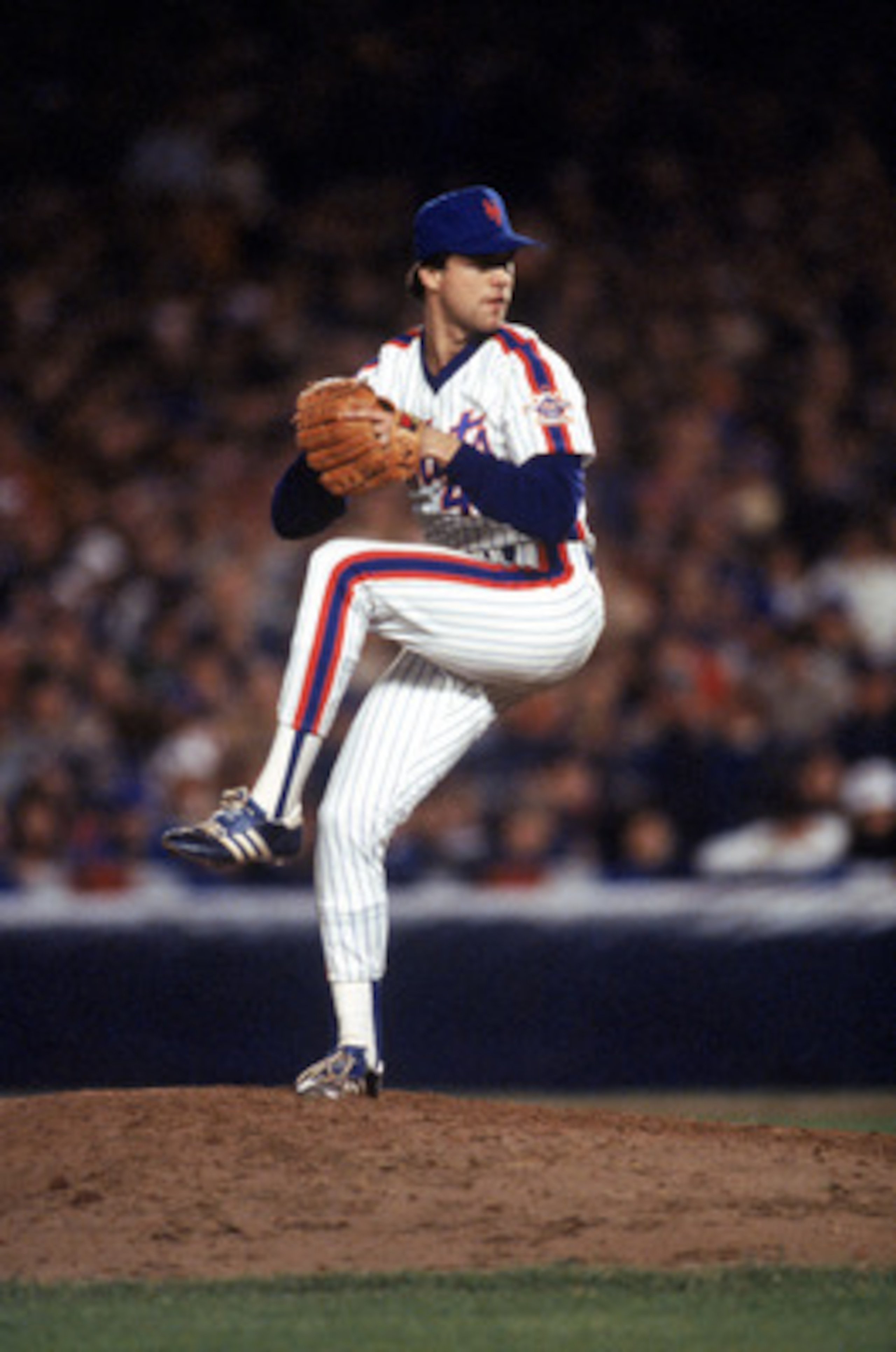 FLUSHING, NY - OCTOBER 27:  Pitcher Roger McDowell #42 of the New York Mets on the mound during game 7 of the 1986 World Series against the Boston Red Sox at Shea Stadium on October 27, 1986 in Flushing, New York. McDowell earned the victory as the Mets w