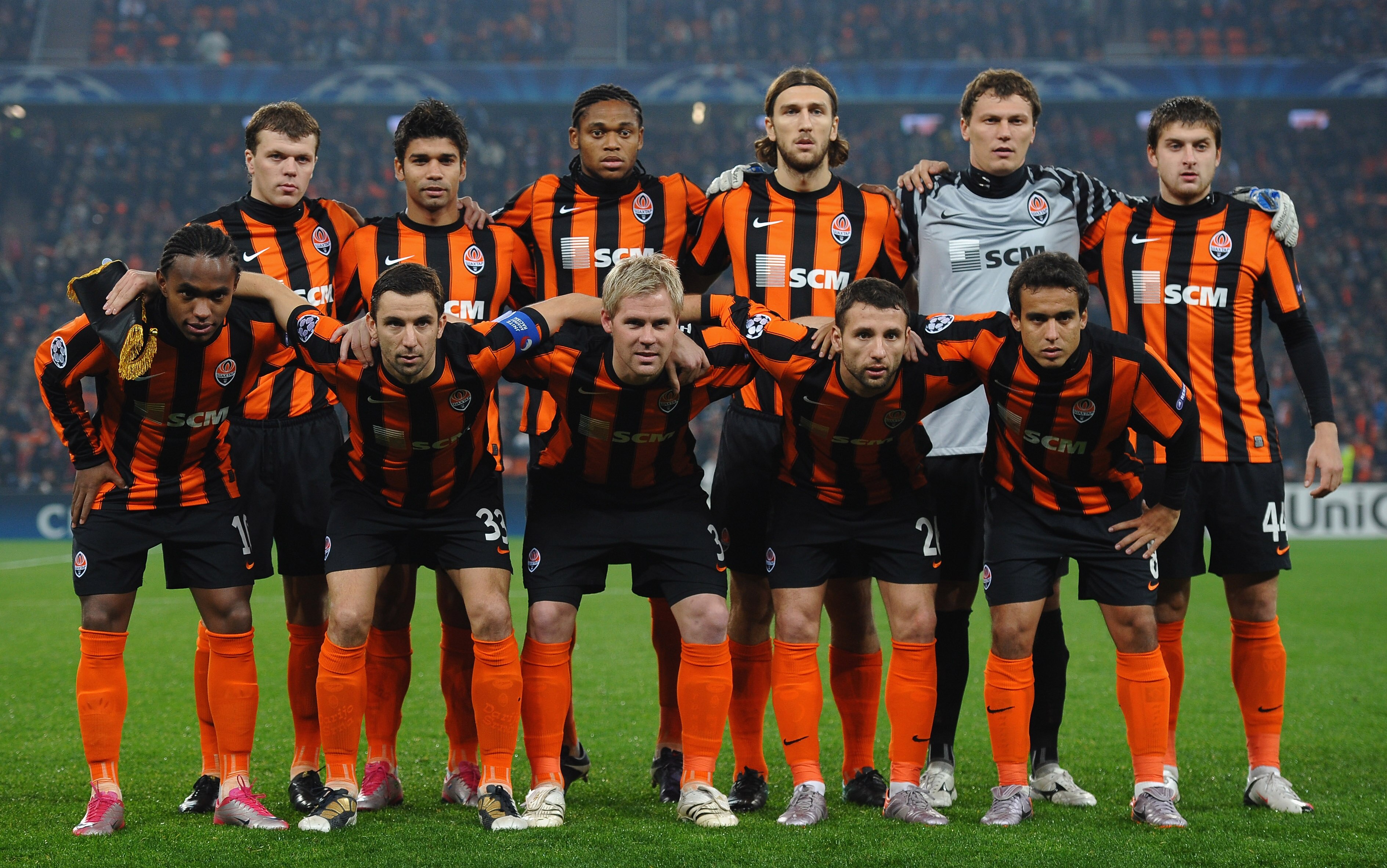 DONETSK, UKRAINE - NOVEMBER 03:  FC Shakhtar Donetsk line up during the Champions League Group H match between FC Shakhtar Donetsk and Arsenal at the Donbass Arena on November 3, 2010 in Donetsk, Ukraine.  (Photo by Laurence Griffiths/Getty Images)
