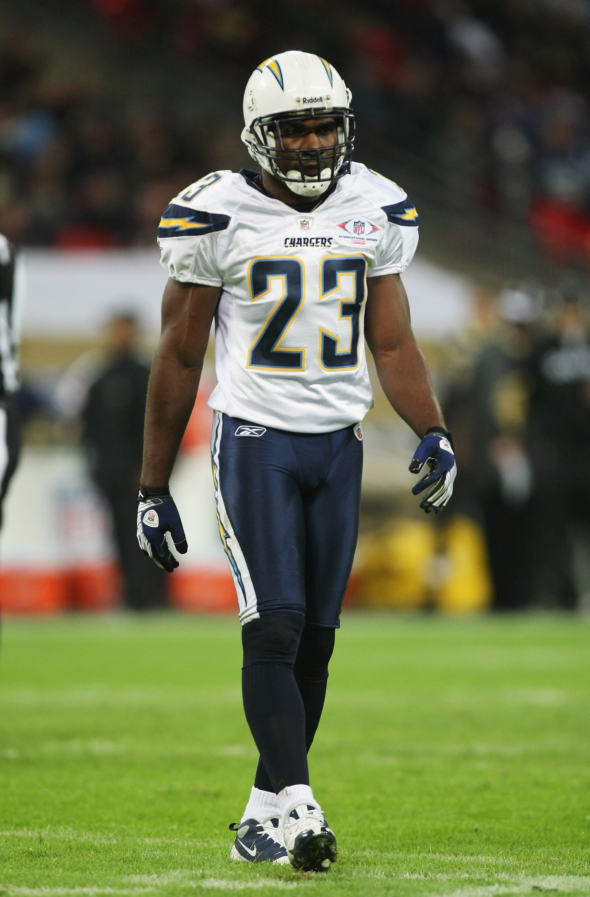 LONDON - OCTOBER 26: Quentin Jammer of San Diego Chargers walks to his position during the Bridgestone International Series NFL match between San Diego Chargers and New Orleans Saints at Wembley Stadium on October 26, 2008 in London, England.  (Photo by N