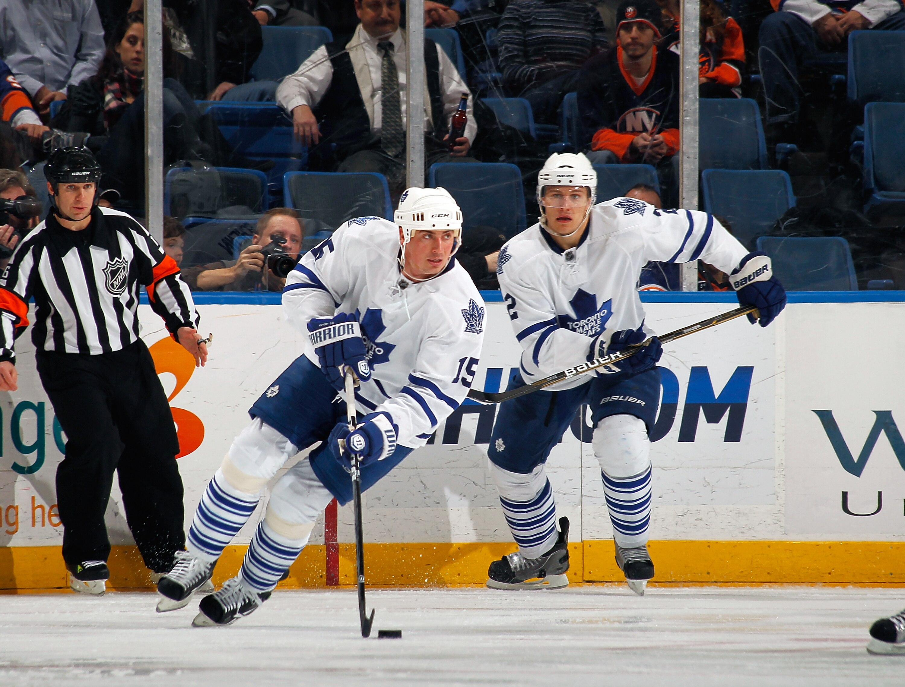 UNIONDALE, NY - FEBRUARY 08:  Tomas Kaberle #15 of the Toronto Maple Leafs starts a rush against the New York Islanders on February 8, 2011 at Nassau Colsium in Uniondale, New York.  (Photo by Lou Capozzola/Getty Images)