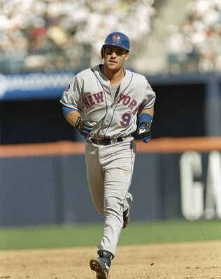 Right fielder Todd Hundley of the New York Mets runs to a base during a game against the San Diego Padres at Jack Murphy Stadium in San Diego, California. The Padres won the game 12-5.