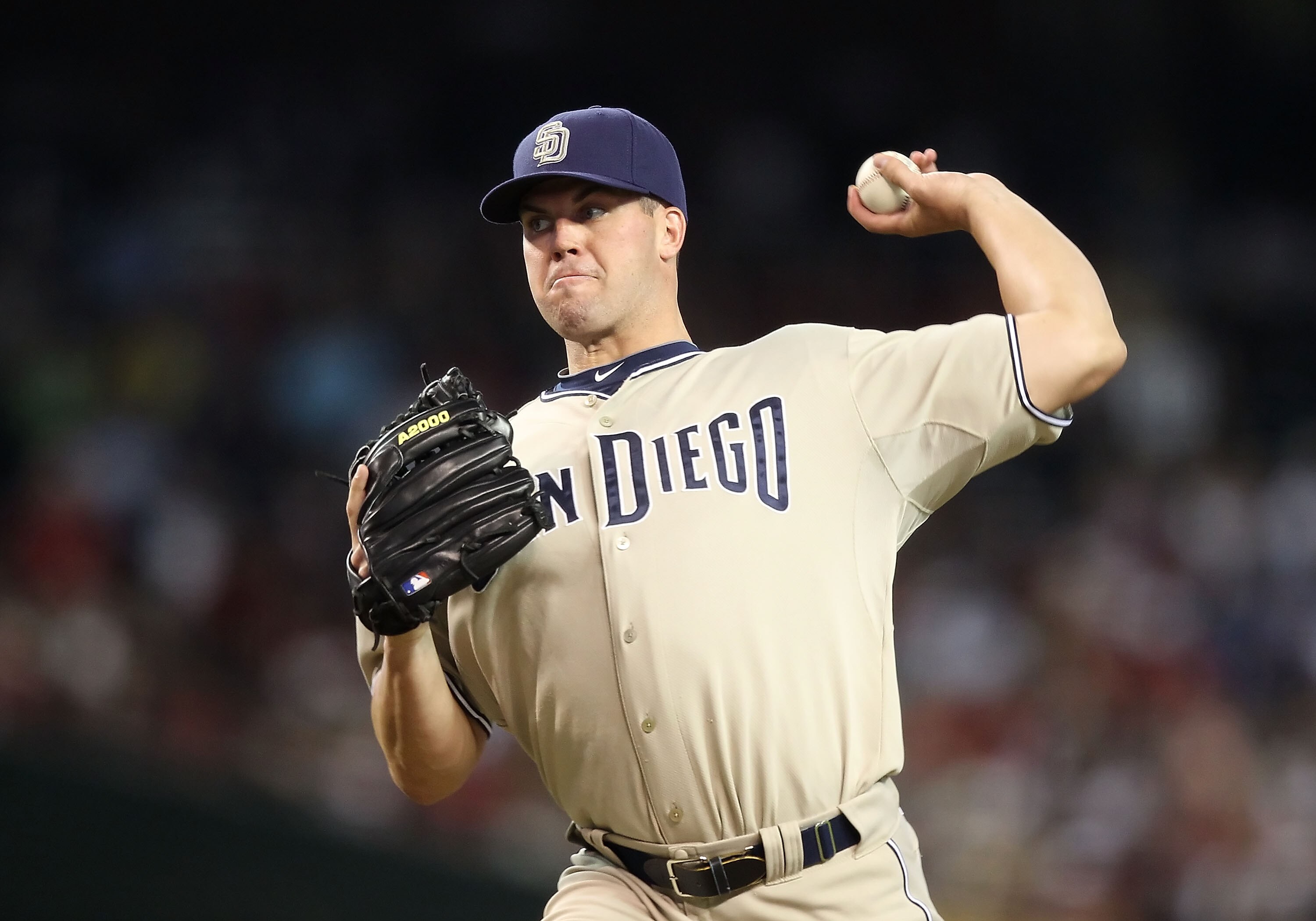 PHOENIX - AUGUST 07:  Starting pitcher Clayton Richard #33 of the San Diego Padres pitches against the Arizona Diamondbacks during the Major League Baseball game at Chase Field on August 7, 2010 in Phoenix, Arizona.  (Photo by Christian Petersen/Getty Ima