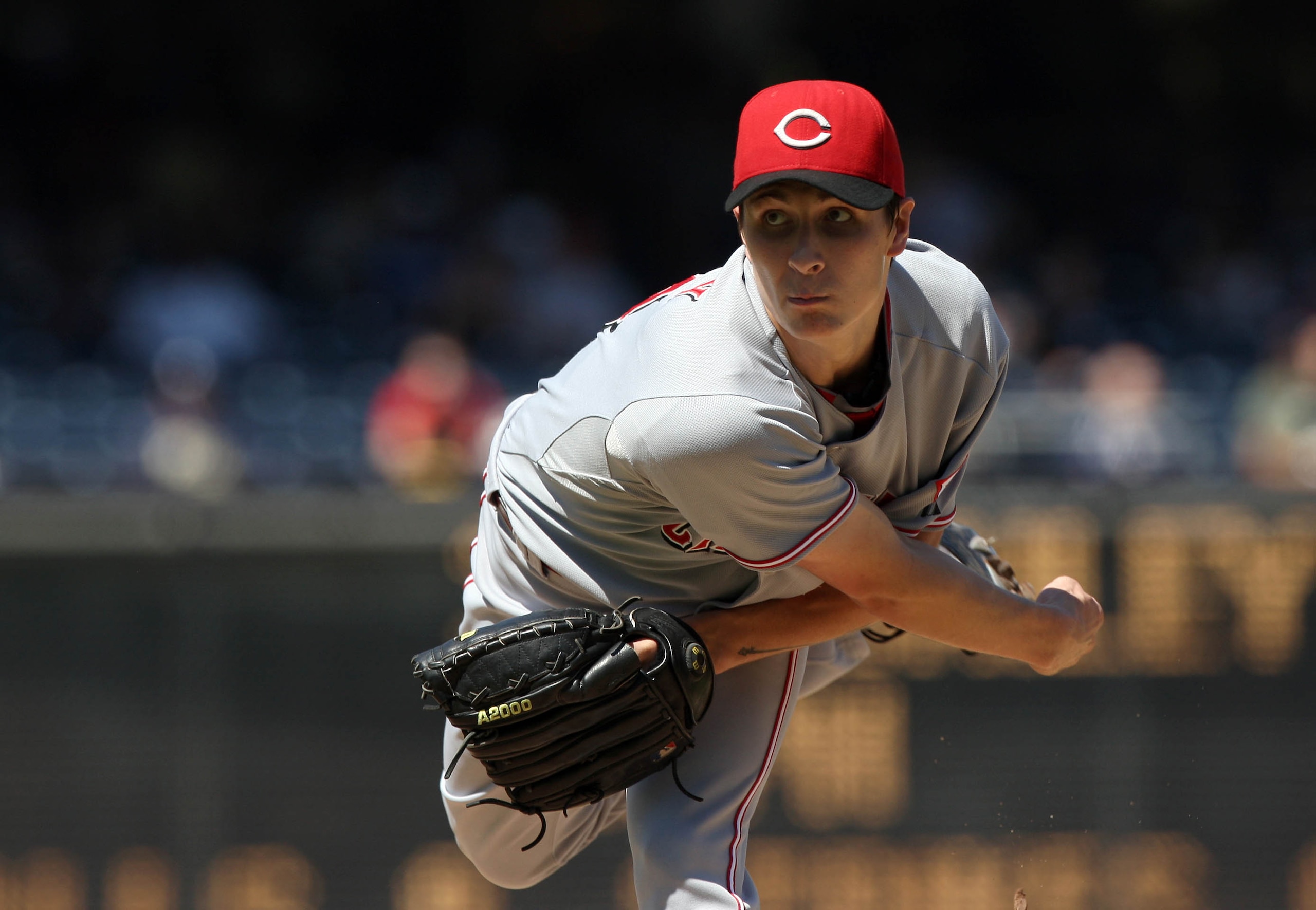 SAN DIEGO, CA - SEPTEMBER 26: Starting Pitcher Homer Bailey #34 of Cincinnati Reds throws from the mound against the San Diego Padres during their MLB game on September 26, 2010 at PETCO Park in San Diego, California. (Photo by Donald Miralle/Getty Image SAN DIEGO, CA - SEPTEMBER 26: Starting Pitcher Homer Bailey #34 of Cincinnati Reds throws from the mound against the San Diego Padres during their MLB game on September 26, 2010 at PETCO Park in San Diego, California. (Photo by Donald Miralle/Getty Image