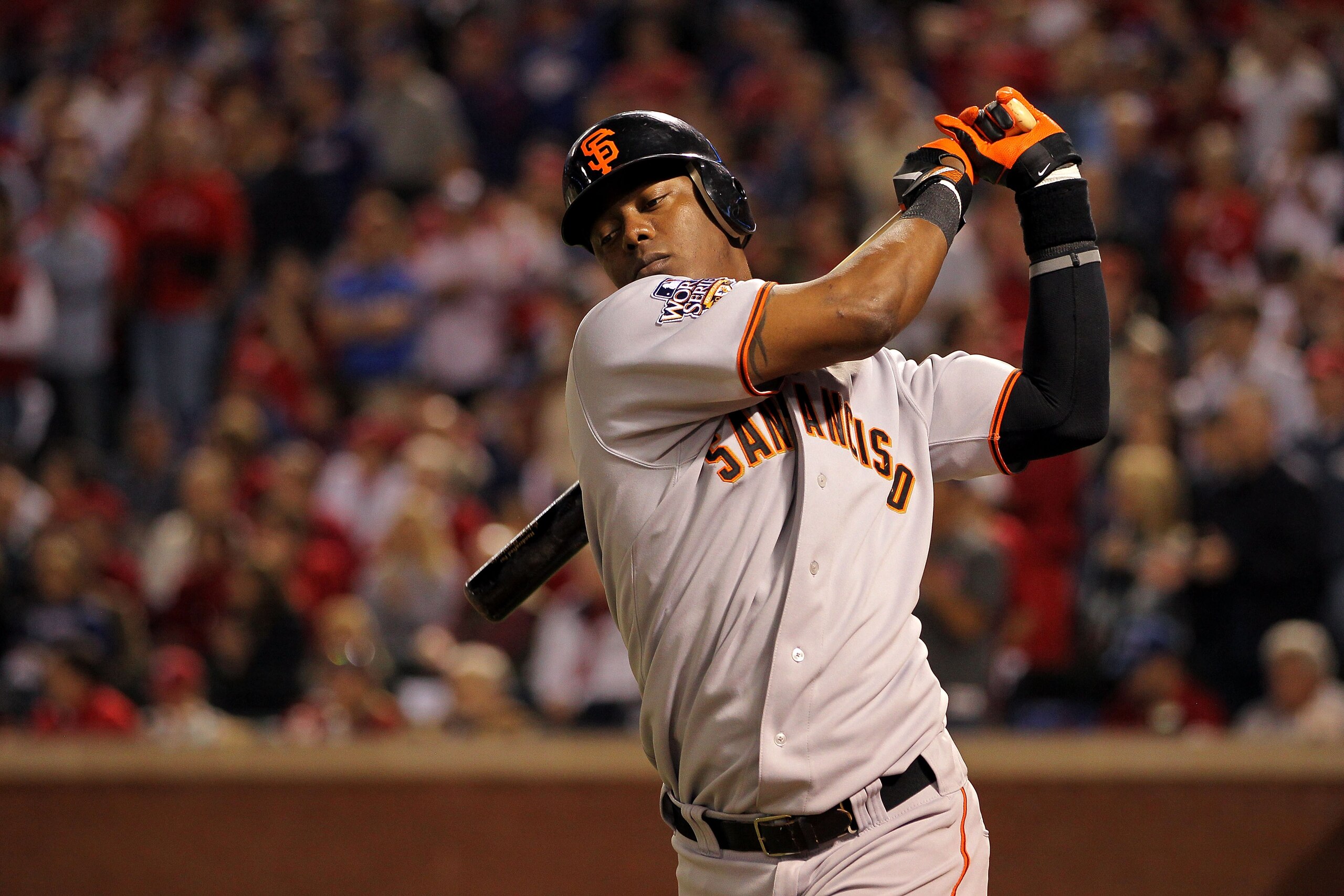 ARLINGTON, TX - NOVEMBER 01: Edgar Renteria #16 of the San Francisco Giants warms up in the on deck circle against the Texas Rangers in Game Five of the 2010 MLB World Series at Rangers Ballpark in Arlington on November 1, 2010 in Arlington, Texas. (Pho ARLINGTON, TX - NOVEMBER 01: Edgar Renteria #16 of the San Francisco Giants warms up in the on deck circle against the Texas Rangers in Game Five of the 2010 MLB World Series at Rangers Ballpark in Arlington on November 1, 2010 in Arlington, Texas. (Pho