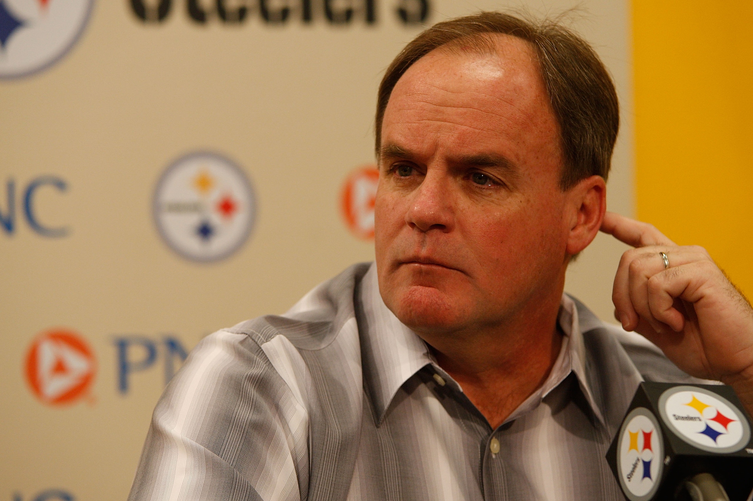 PITTSBURGH - APRIL 19: Director of Football Operations Kevin Colbert of the Pittsburgh Steelers speaks during a press conference following practice on April 19, 2010 at the Pittsburgh Steelers South Side training facility in Pittsburgh, Pennsylvania. (P PITTSBURGH - APRIL 19: Director of Football Operations Kevin Colbert of the Pittsburgh Steelers speaks during a press conference following practice on April 19, 2010 at the Pittsburgh Steelers South Side training facility in Pittsburgh, Pennsylvania. (P