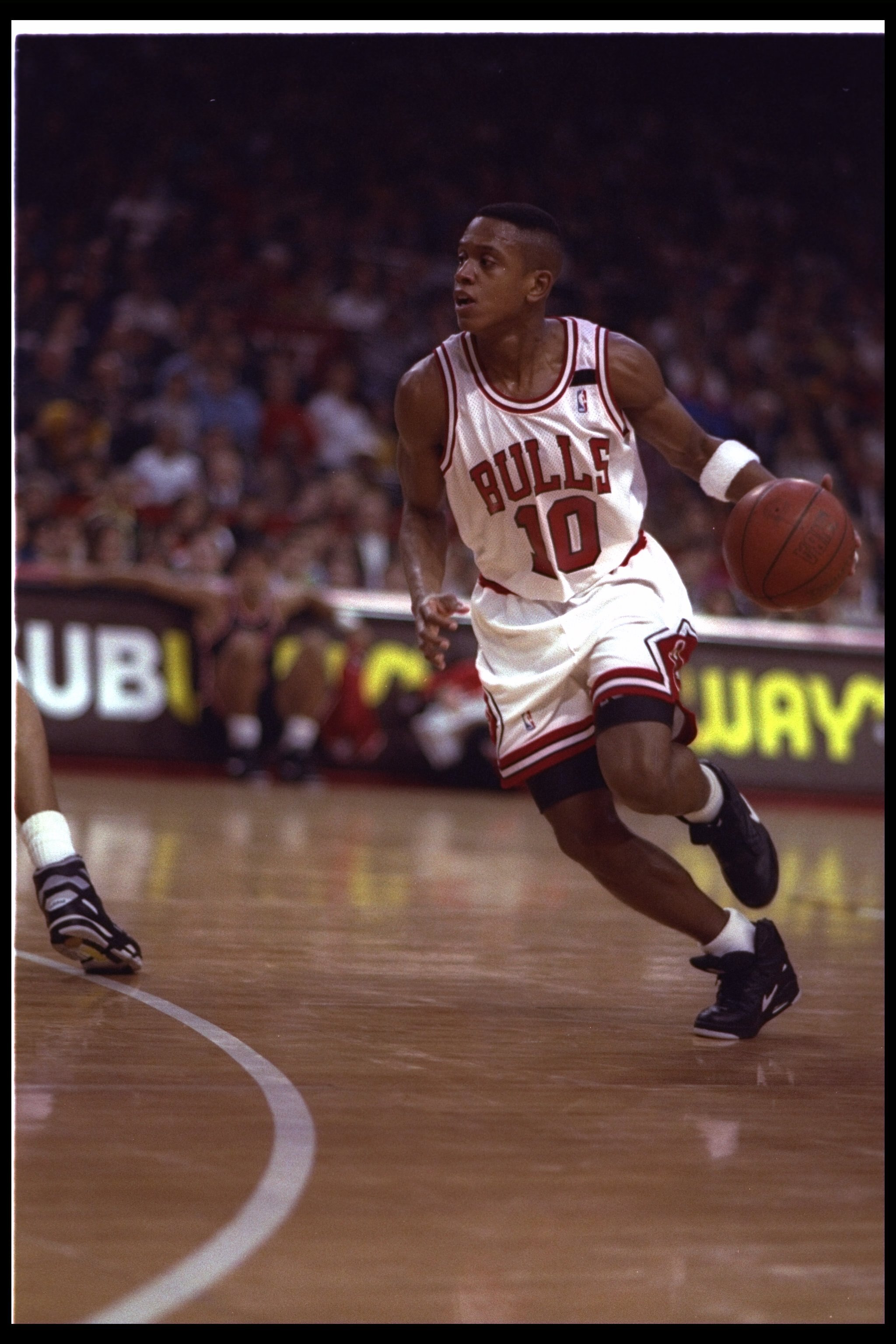 24 Apr 1992:  Guard B. J. Armstrong of the Chicago Bulls moves the ball during a first round playoff game against the Miami Heat at the Miami Arena in Miami, Florida. Mandatory Credit: Jonathan Daniel  /Allsport